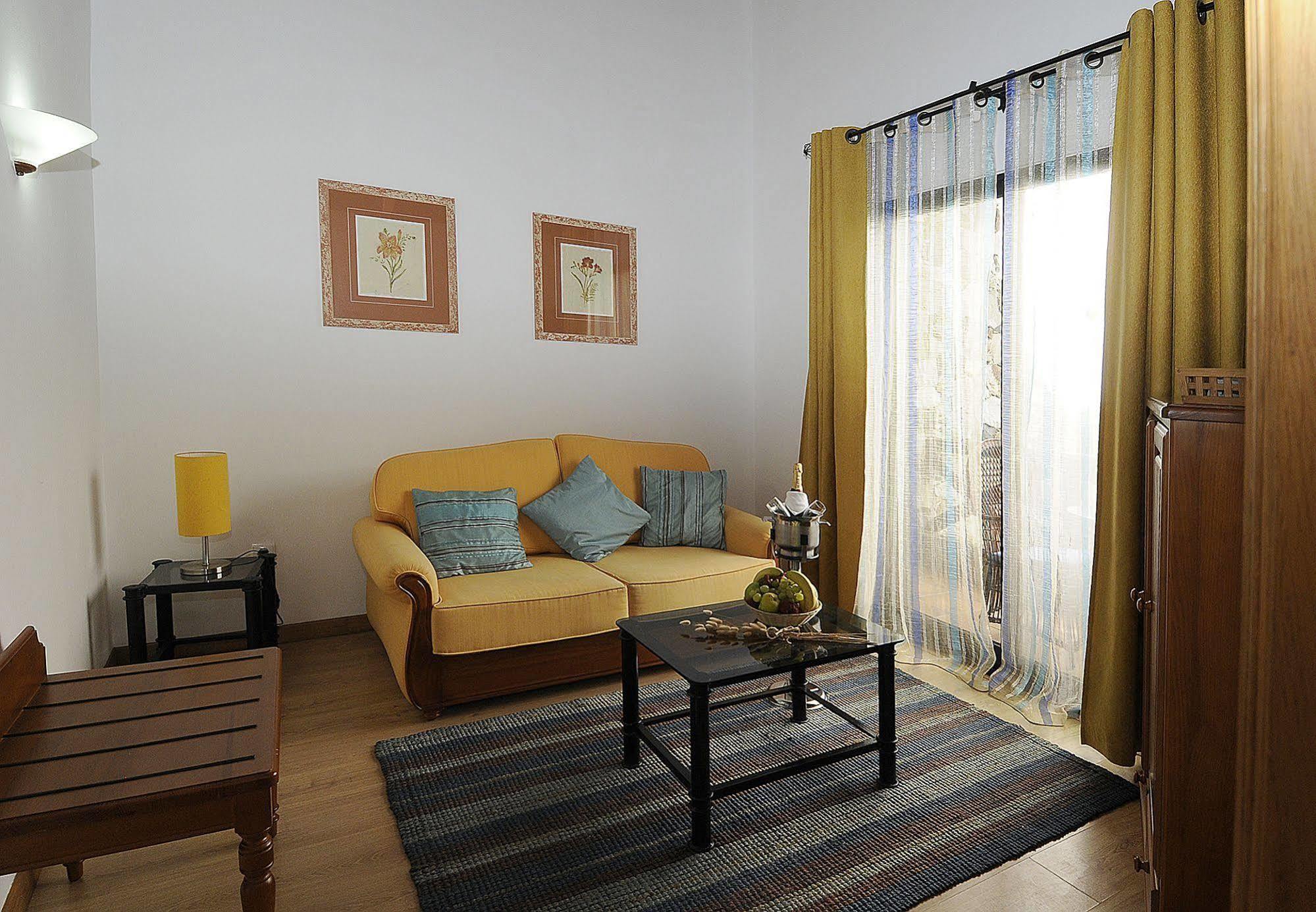 Quinta Do Serrado Hotel