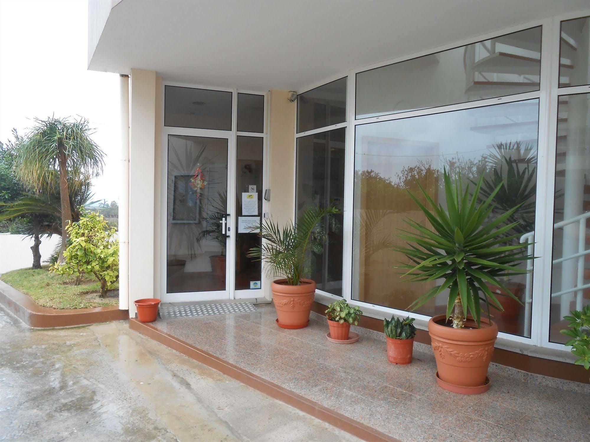 Hotel Areia Dourada 2*