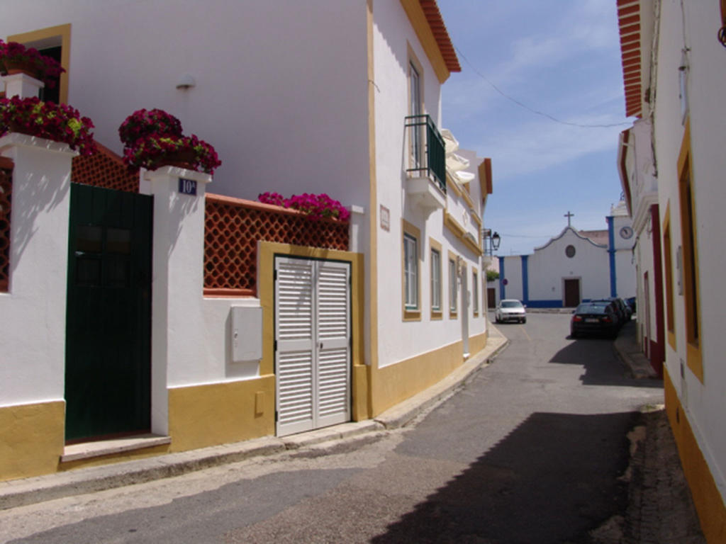 Guest house Casa Do Adro Da Igreja Turismo De Habitacao 3*