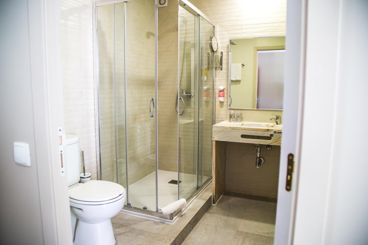 Laitau Hotel 3*