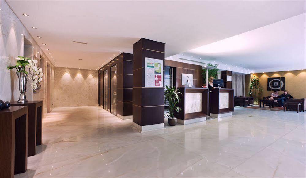 Hotel Avenida De 3*