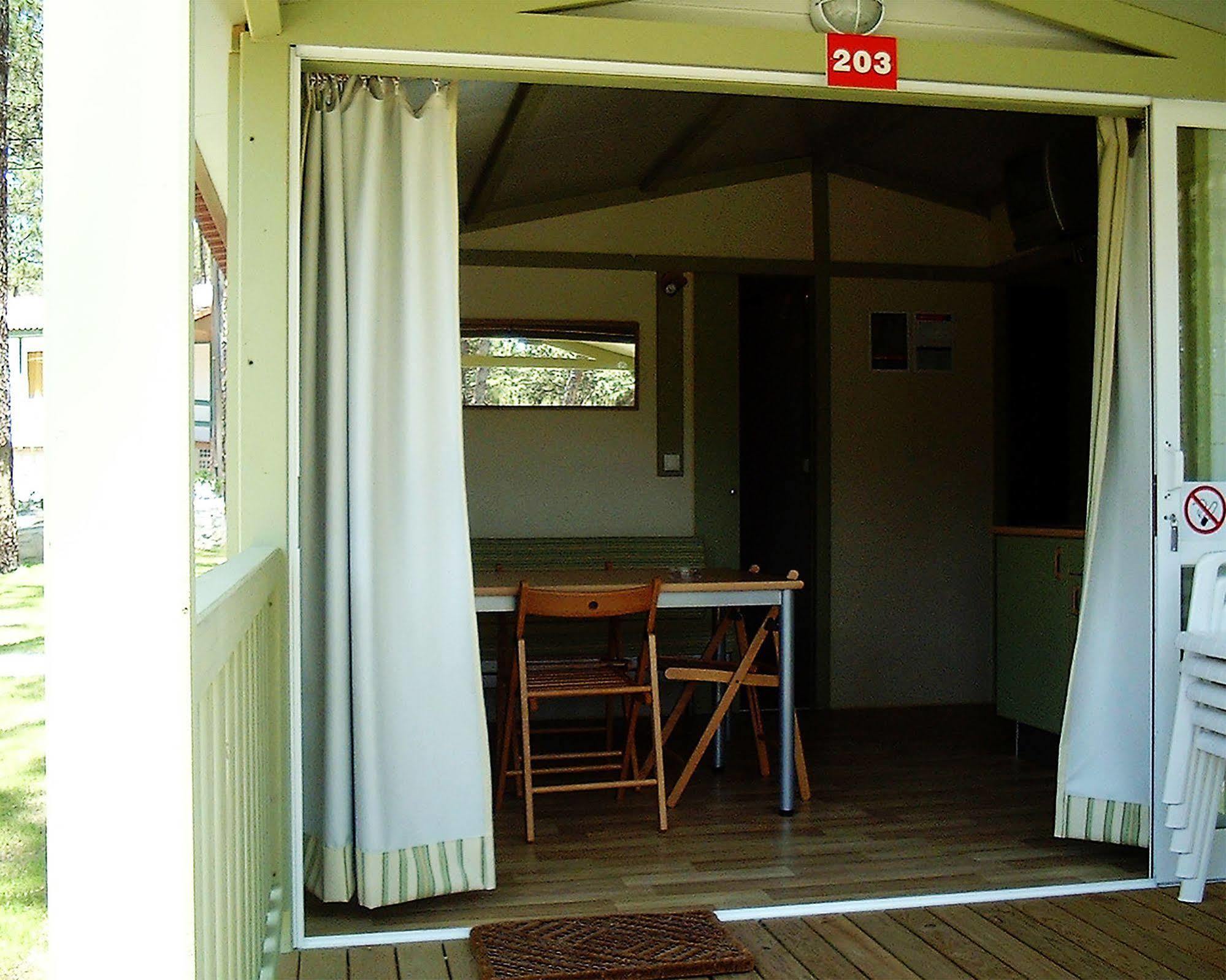 Parque De Campismo Orbitur Costa De Caparica Campsite 3*