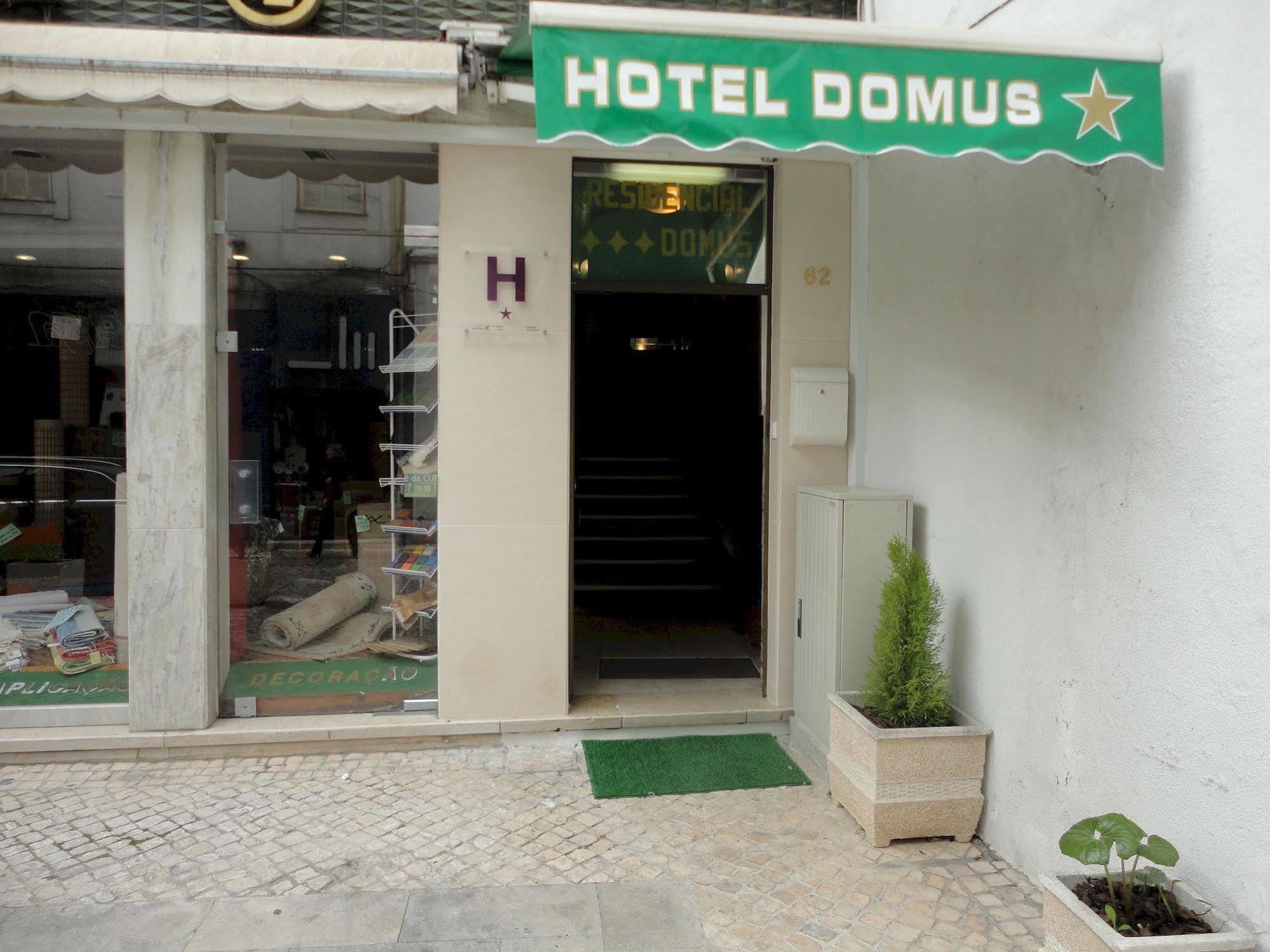 Domus Hotel *