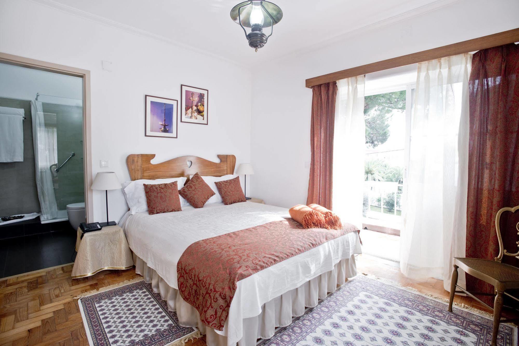 Guest house Casa Shanti Niketan Estoril