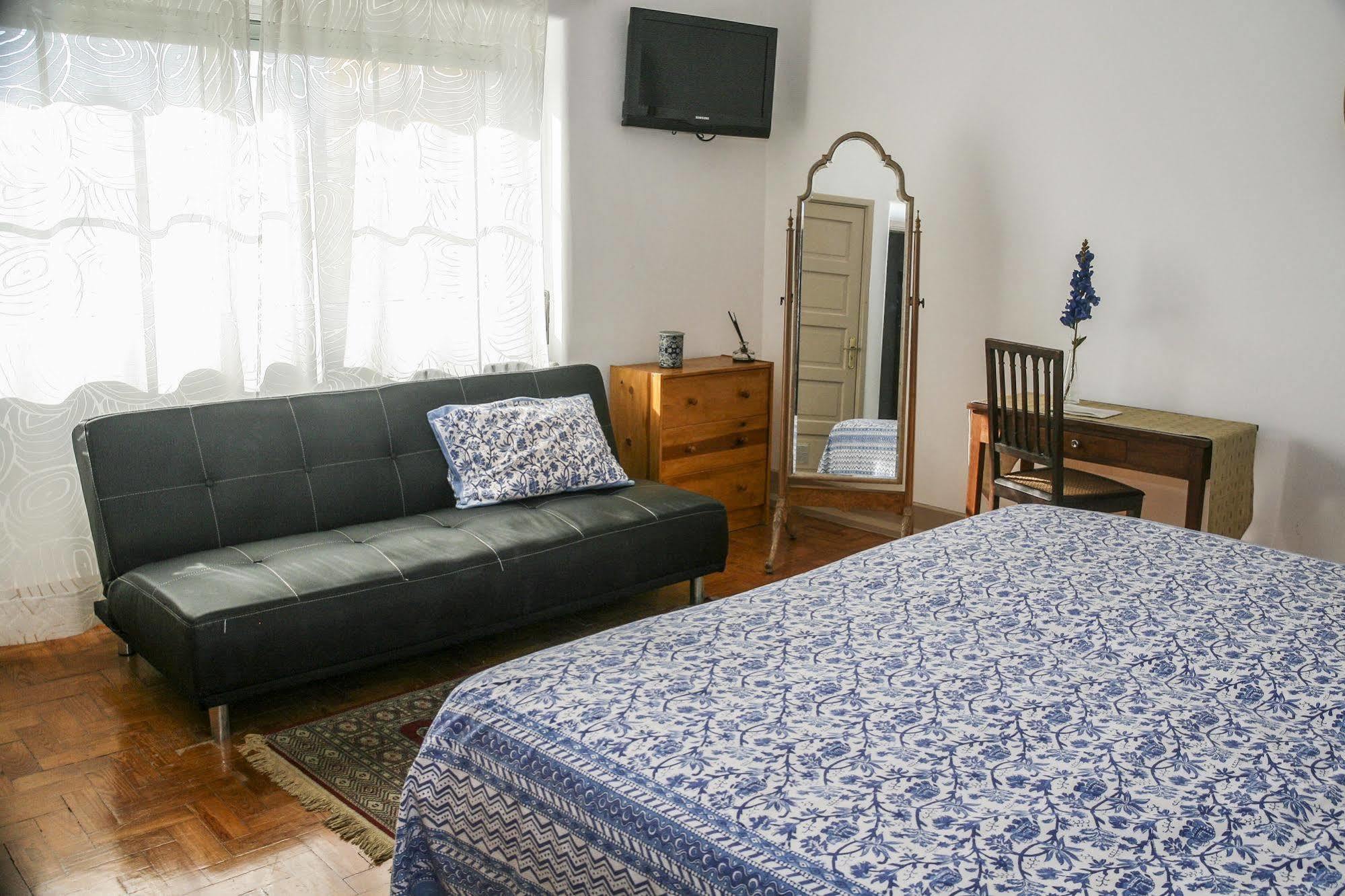 Casa Shanti Niketan Guest house Estoril