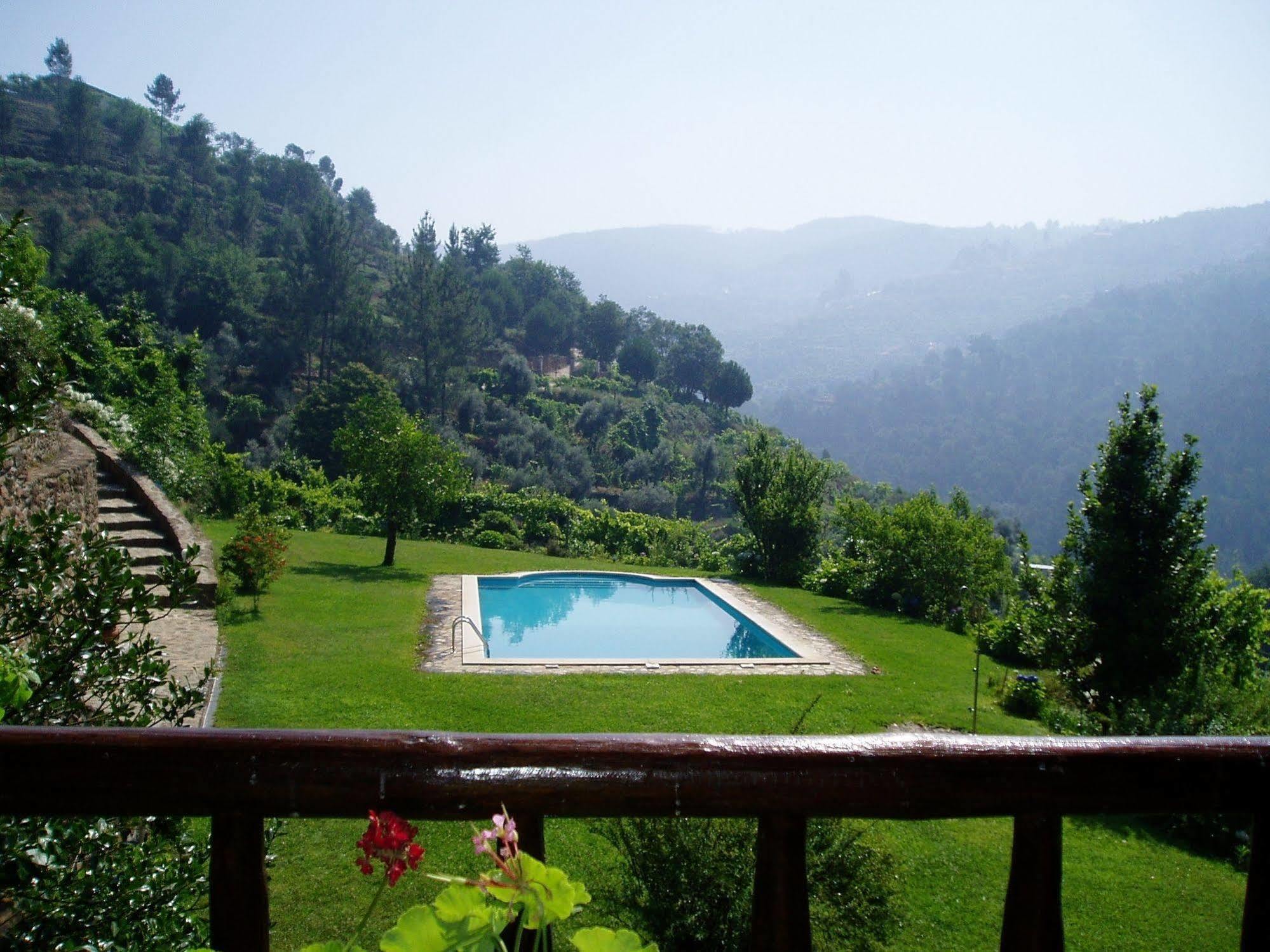 Quinta Escomoeiras Farm stay Celorico De Basto