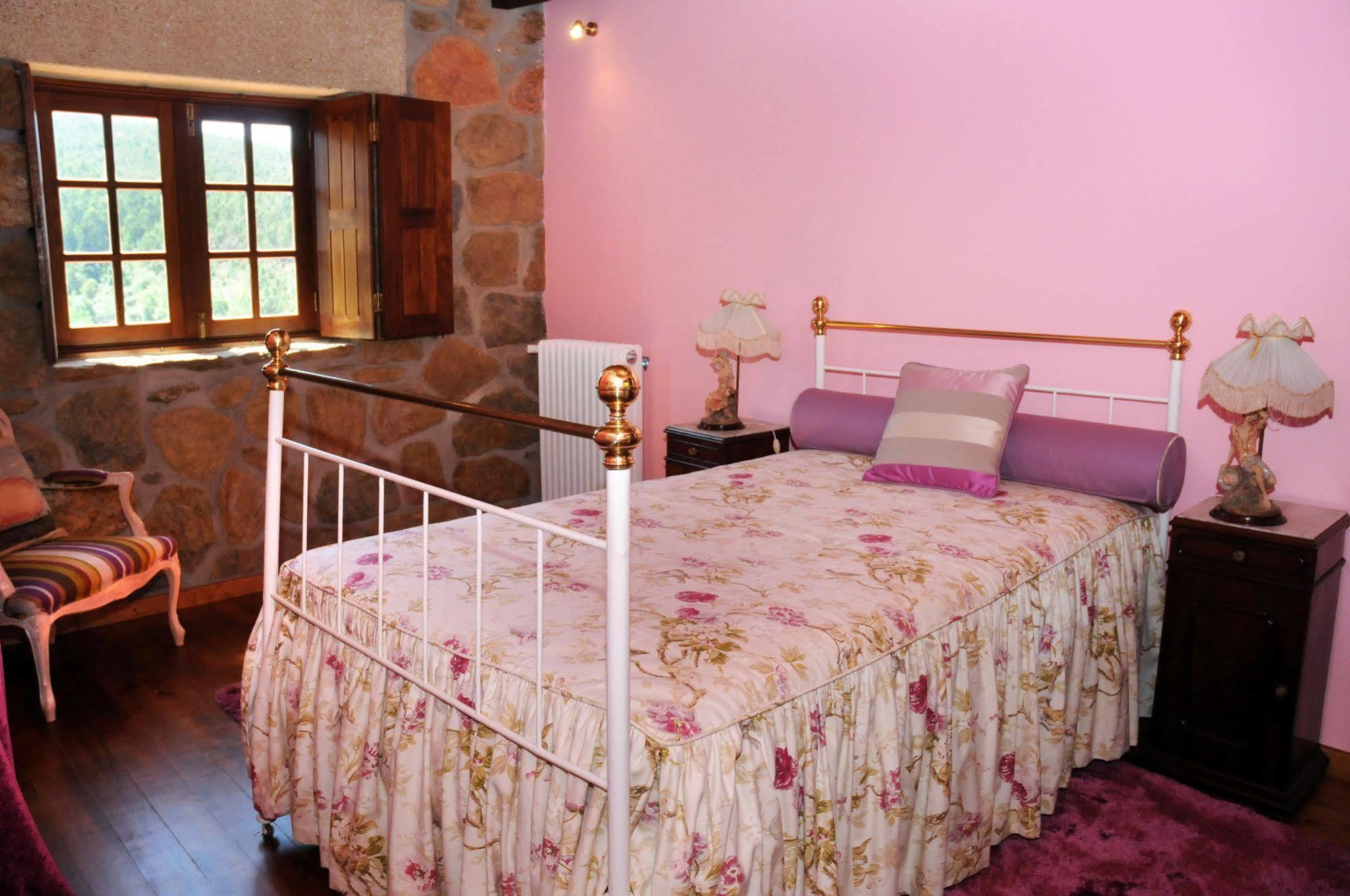 Farm stay Quinta Escomoeiras