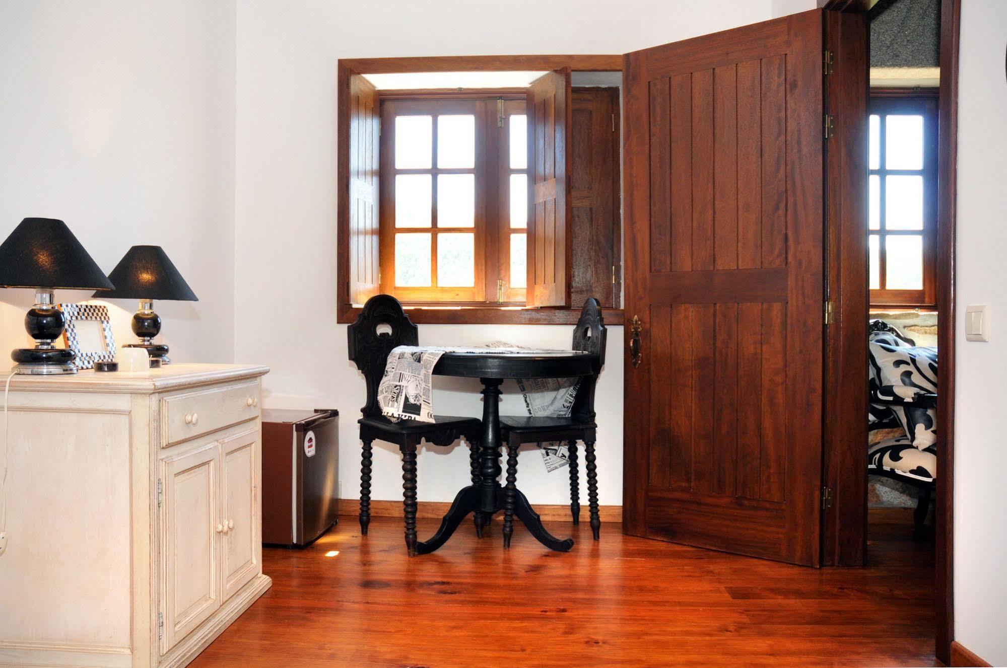 Quinta Escomoeiras Vakantieboerderij *
