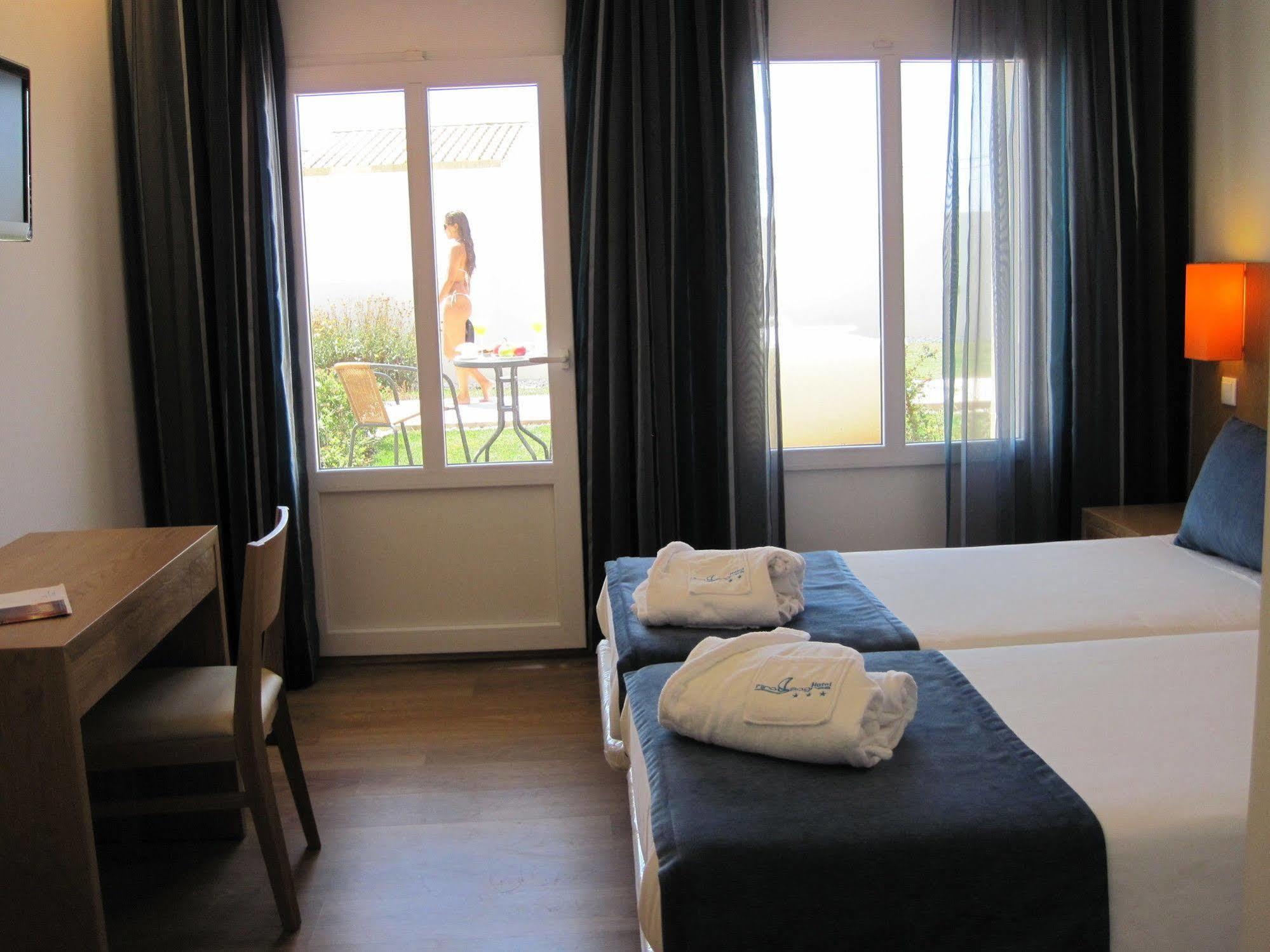 Hotel Mira Sagres 3*