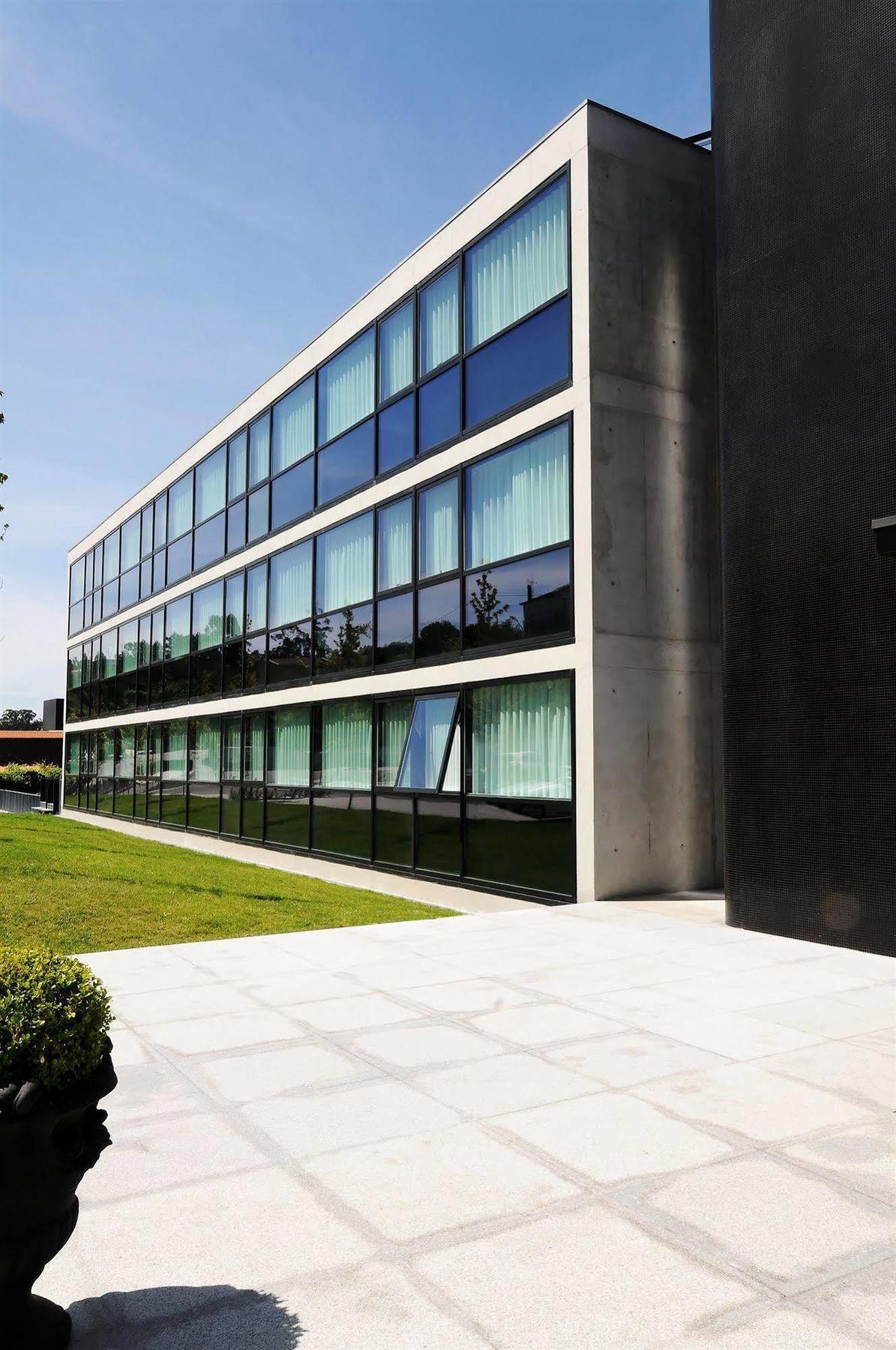Open Village Sports & Club Hotel Guimaraes