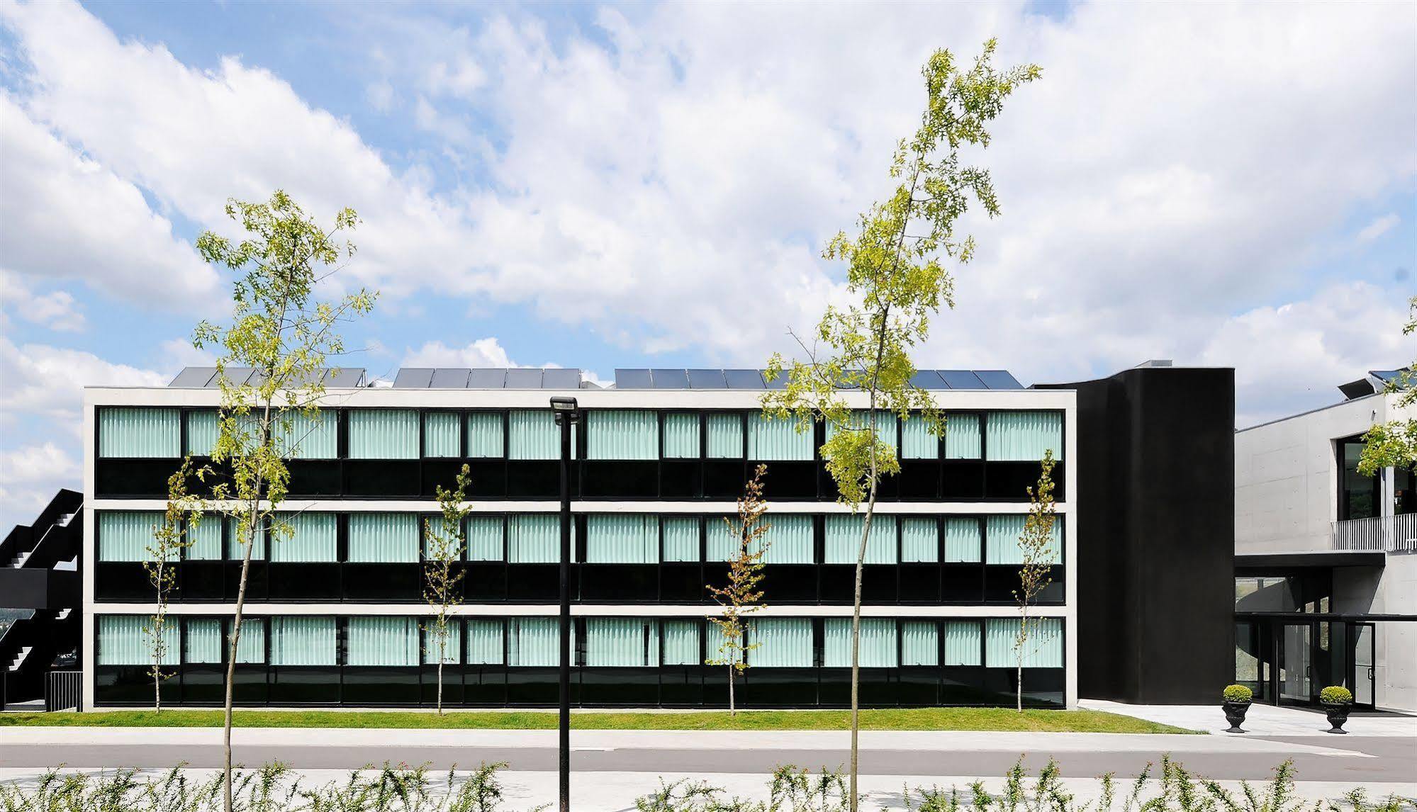 Hotel Open Village Sports & Club 4*