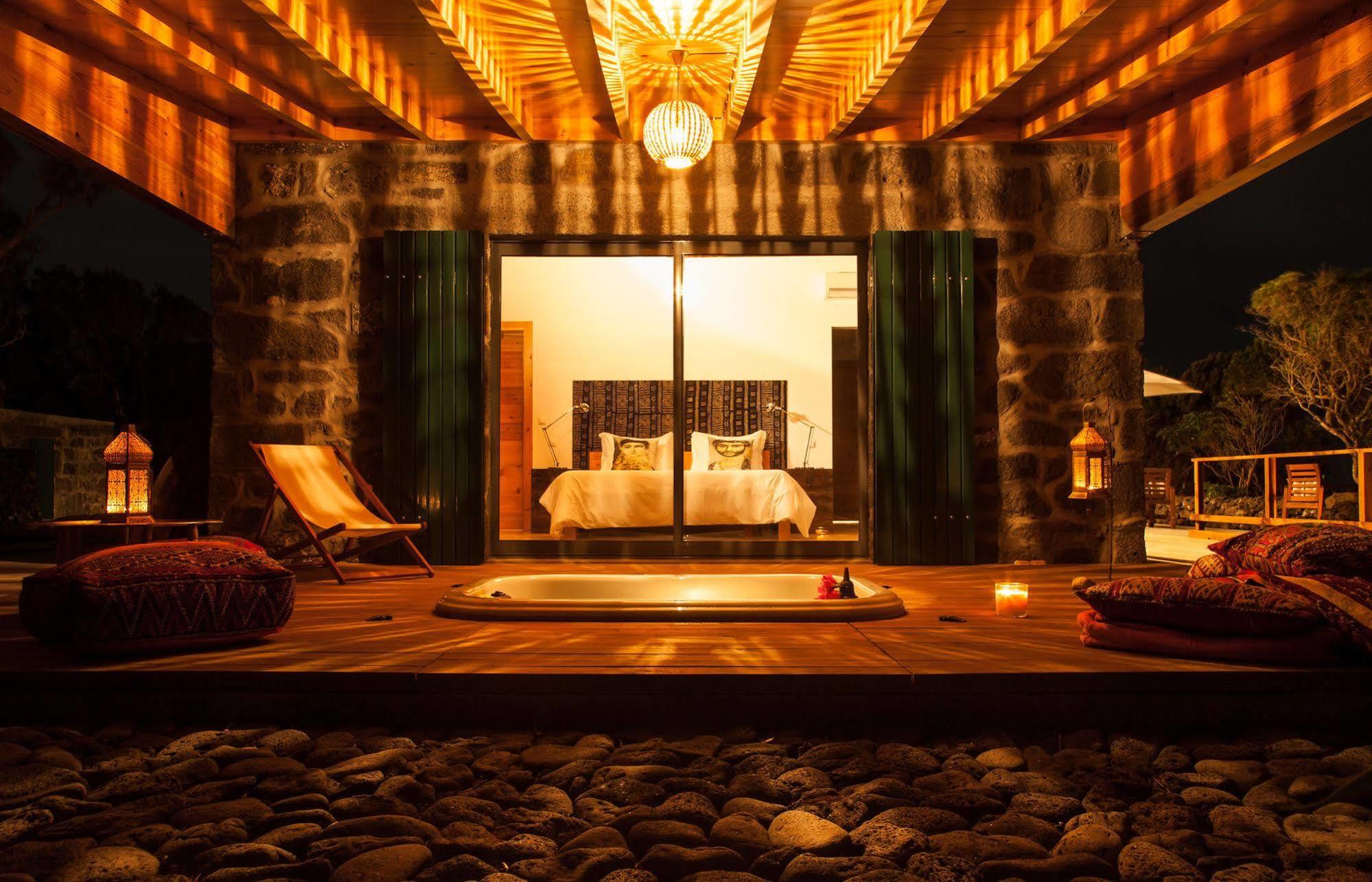 Bed & Breakfast Pocinhobay