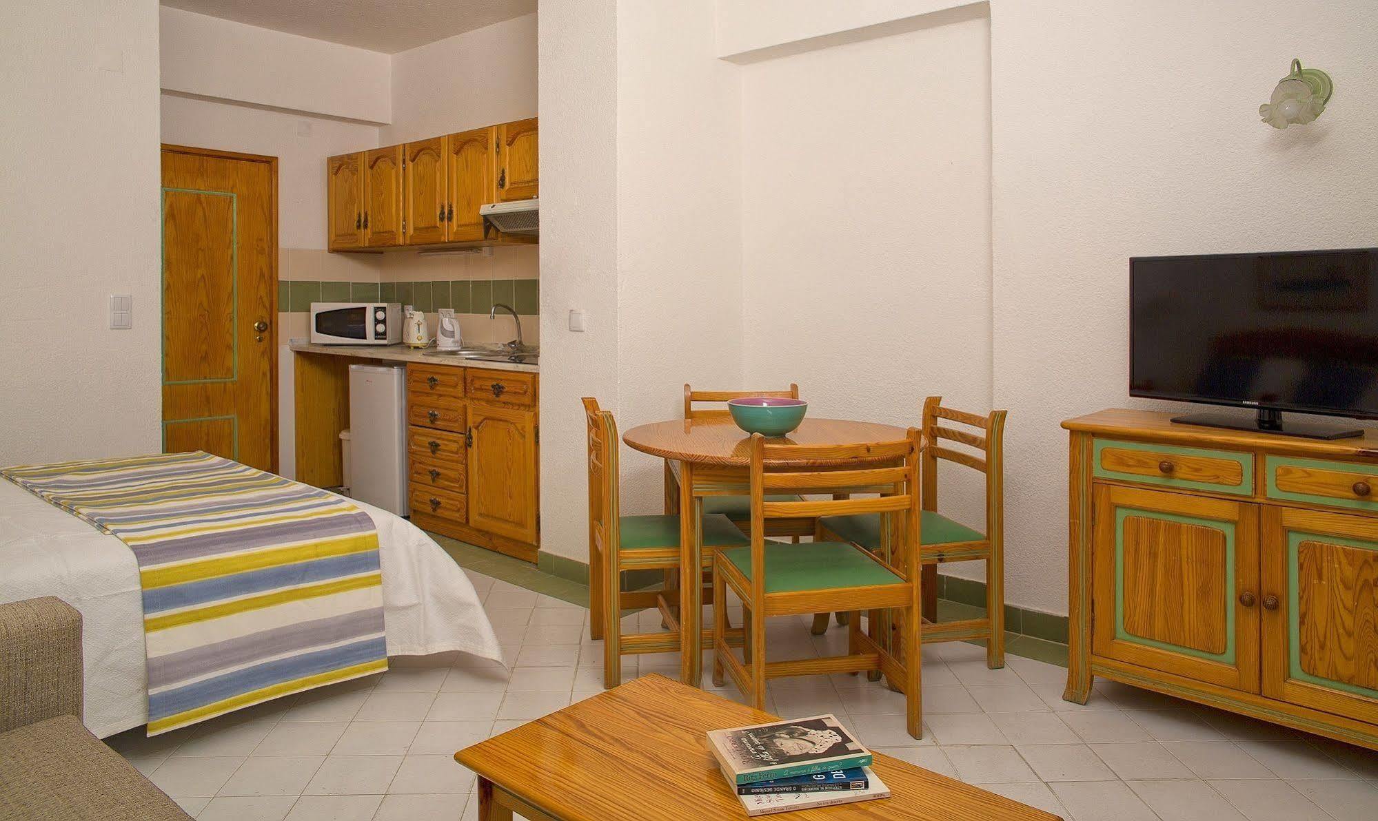 Ourabay - Art & Holidays Aparthotel Albufeira