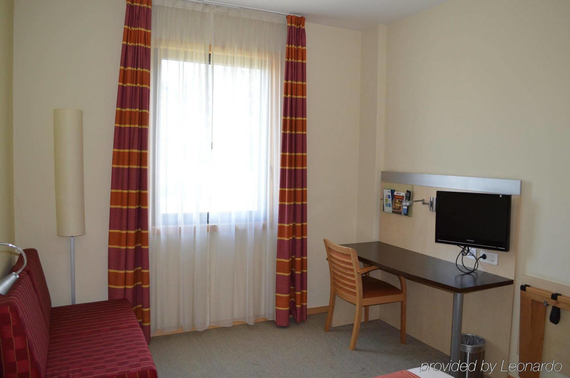 Express Porto Exponor By Ihg 3*