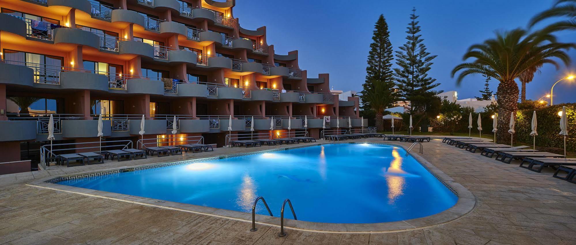 Luna Clube Oceano Aparthotel 3*