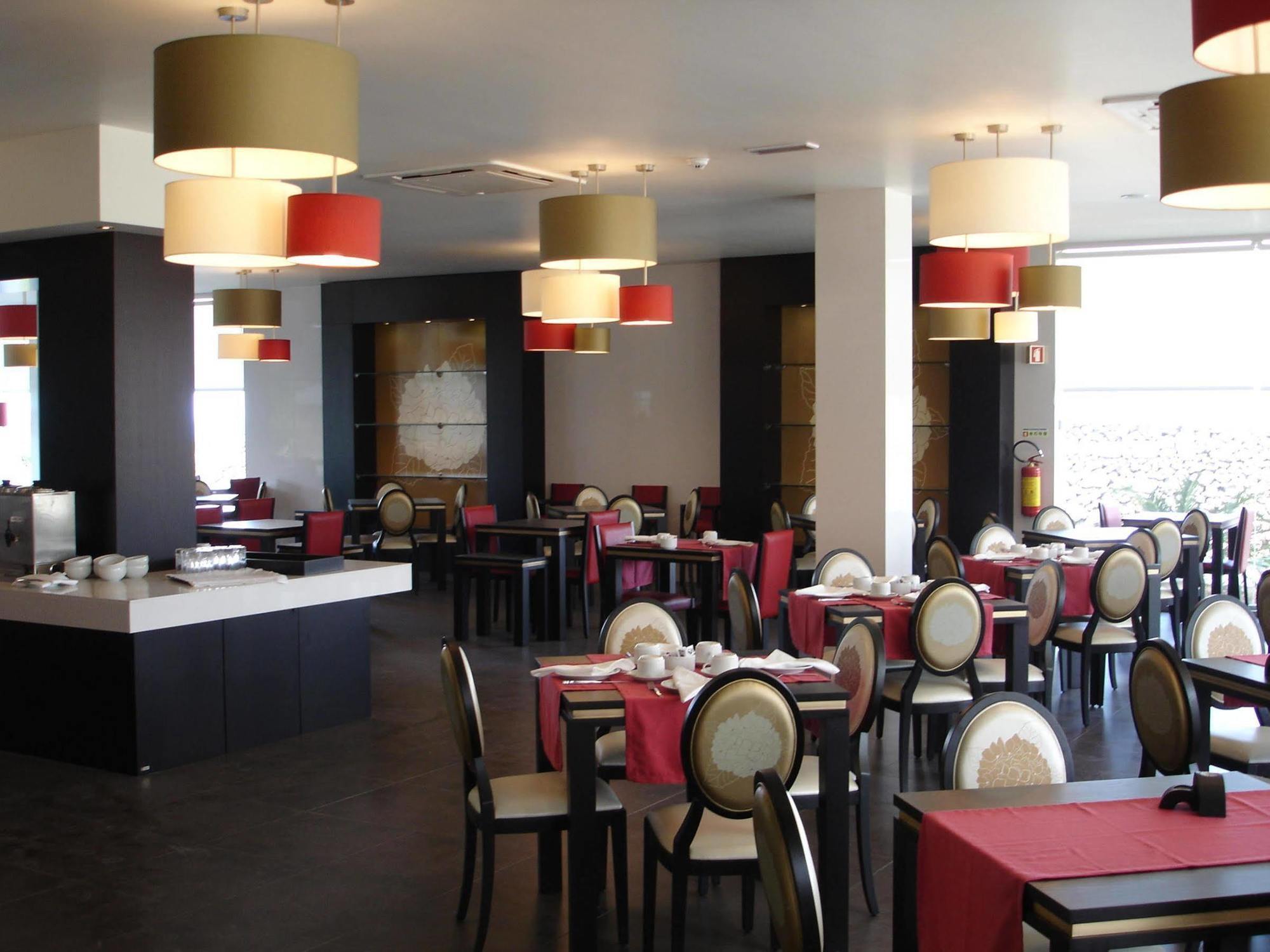 Apartahotel Acorsonho Turisticos 4*