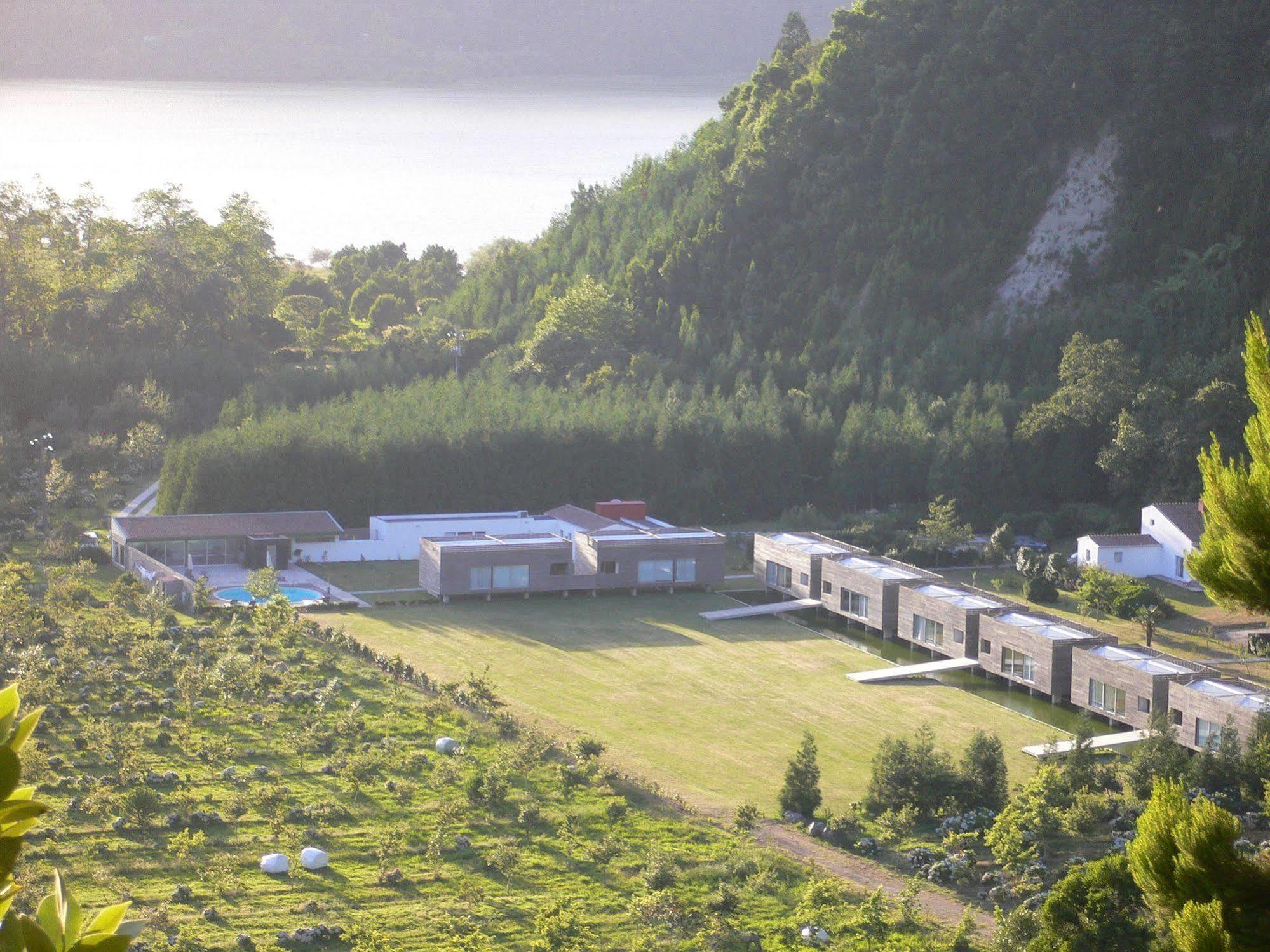 Furnas Forest Living 4*