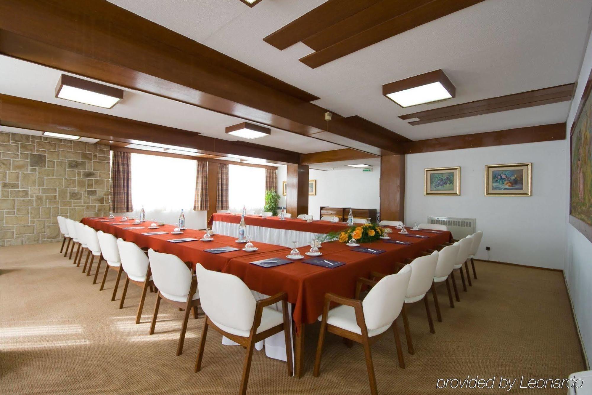 Center Hotel 4*
