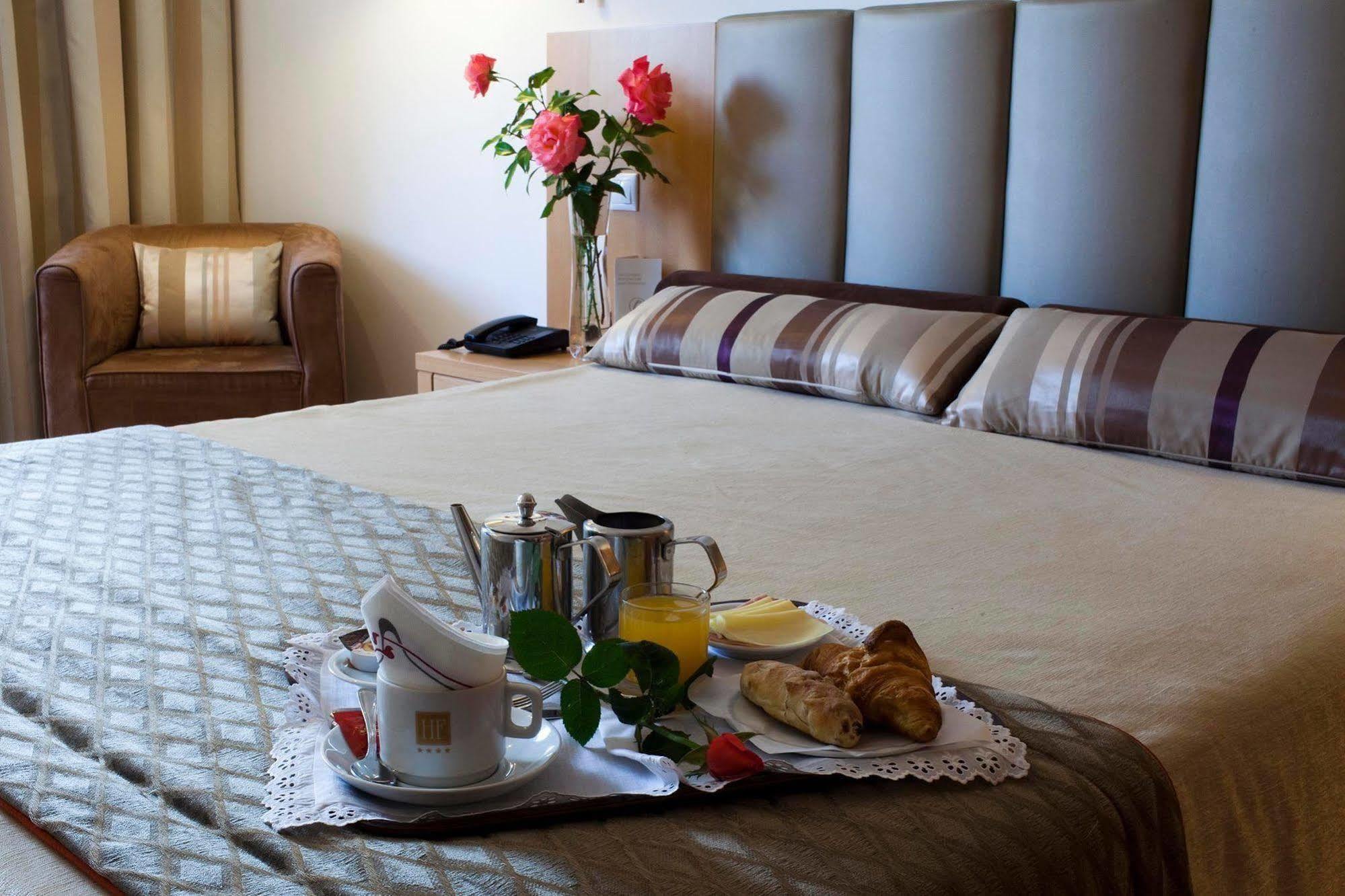 Hotel Center 4*