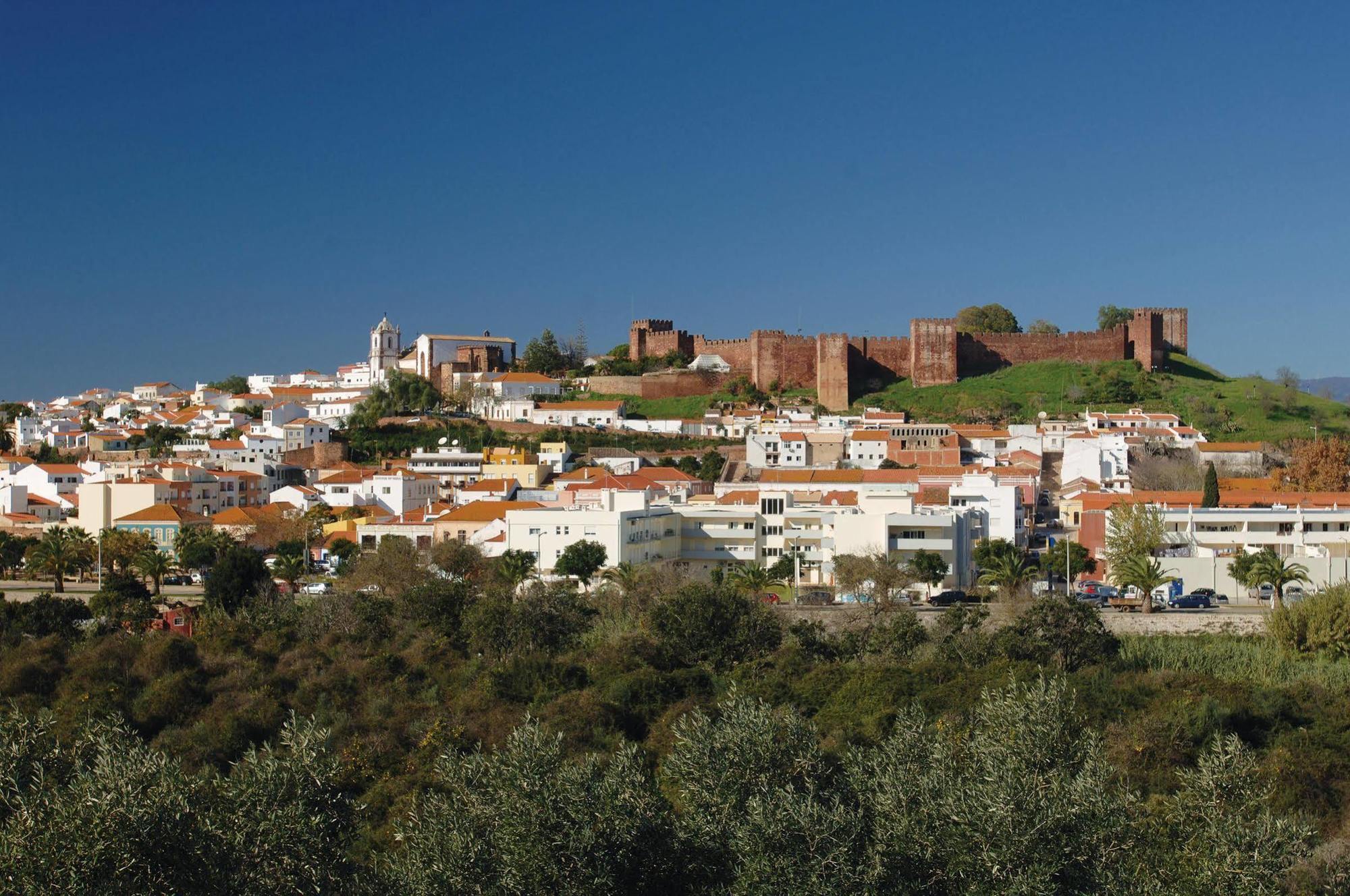 Colina Dos Mouros 3*