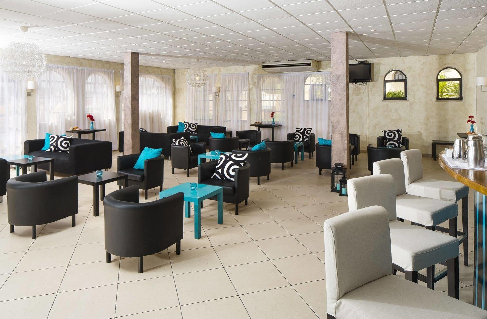 Aparthotel Clube Brisamar 3*