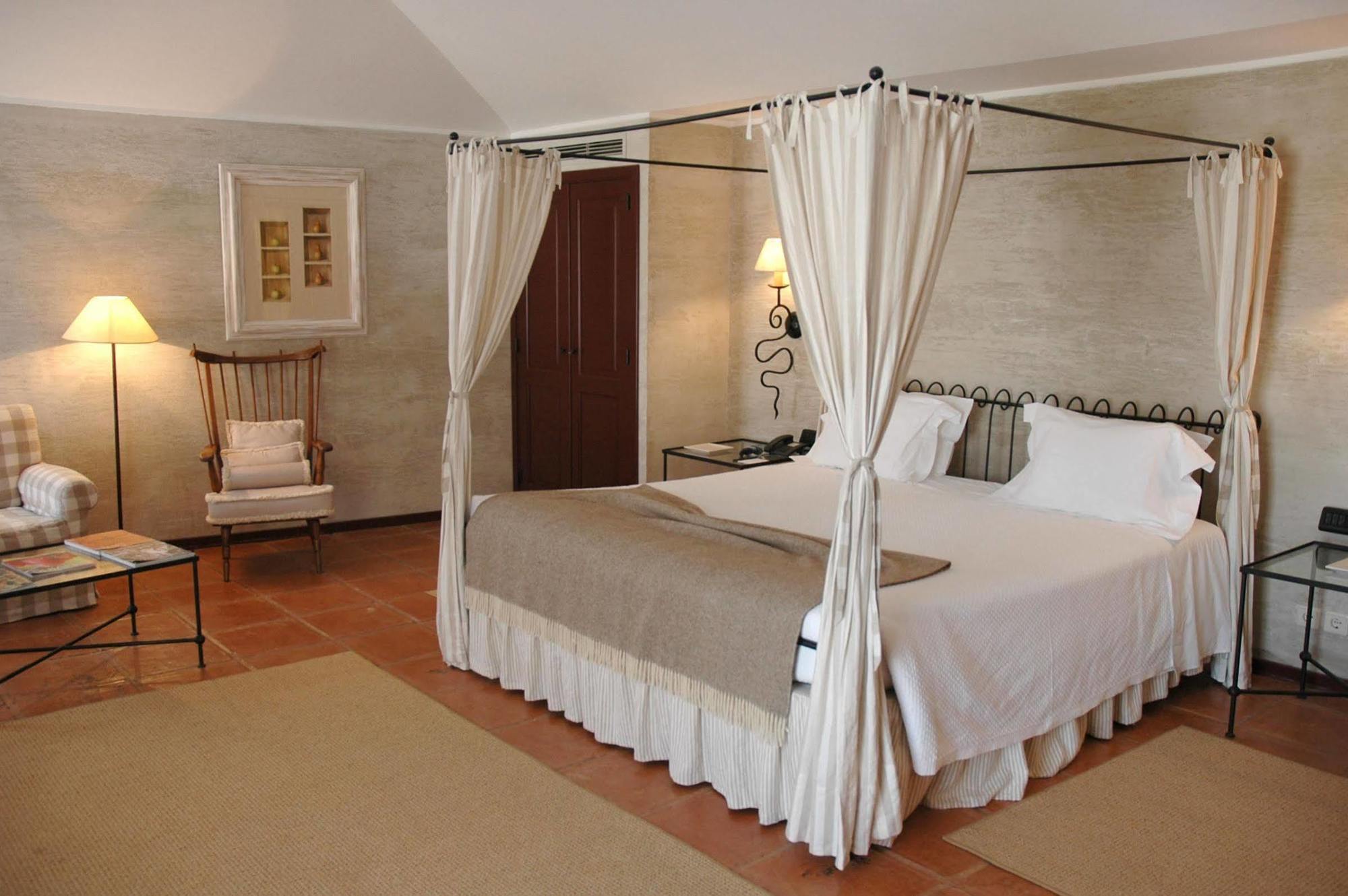 Hotel Convento De Belmonte 4*