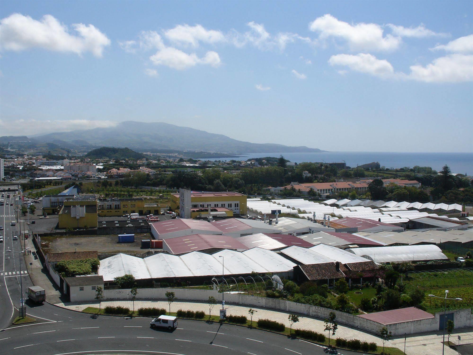Hotel Vip Executive Azores 4*