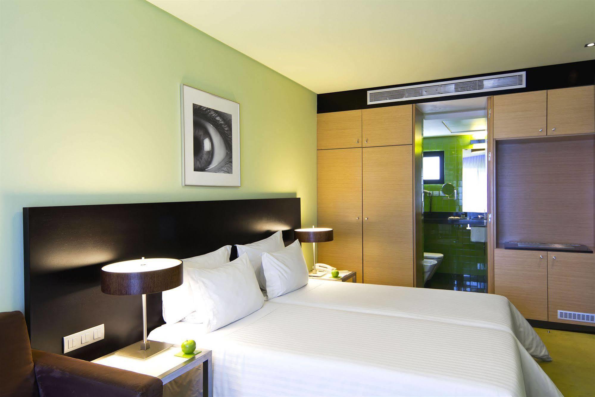 Sana Capitol Hotel 3*