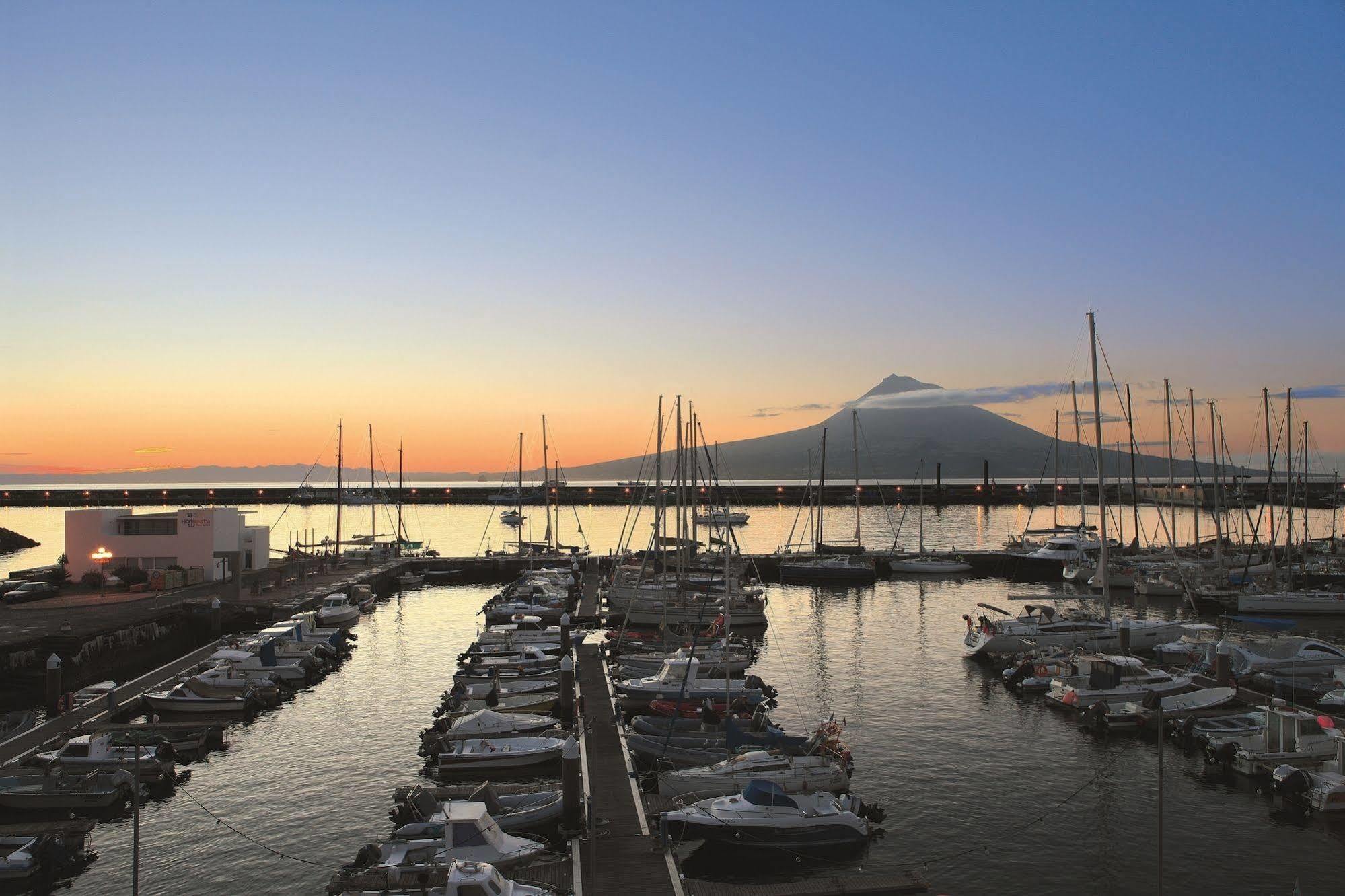 Do Canal Horta (Azores)