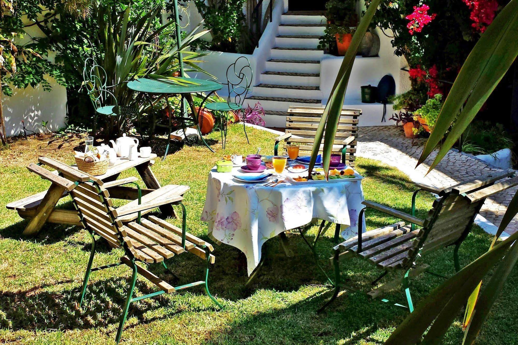 Uma Casa A Beira Sol Bed & Breakfast 3*
