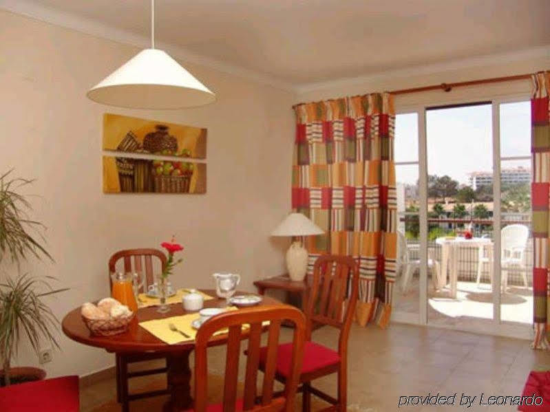 Cheerfulway Alba Aparthotel 3*