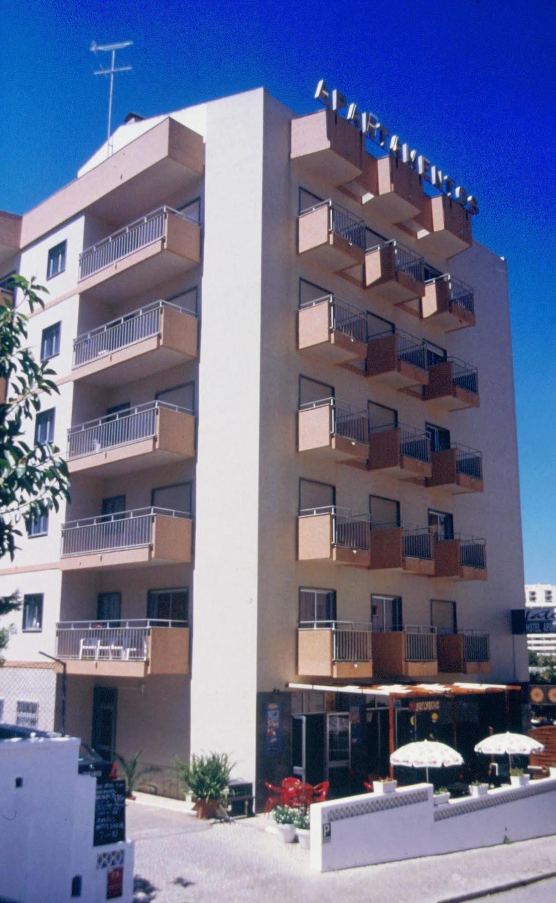 Iate Aparthotel 3*