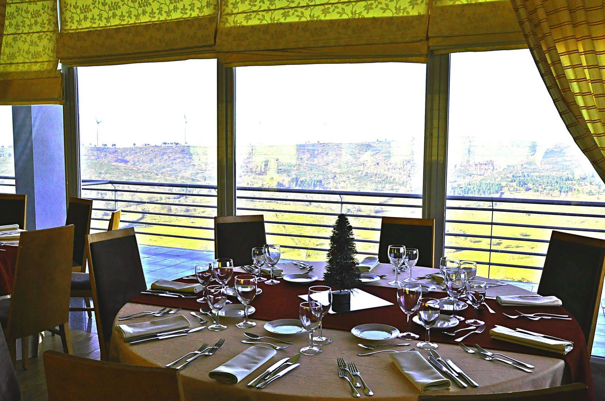Versatile Hotel 4*