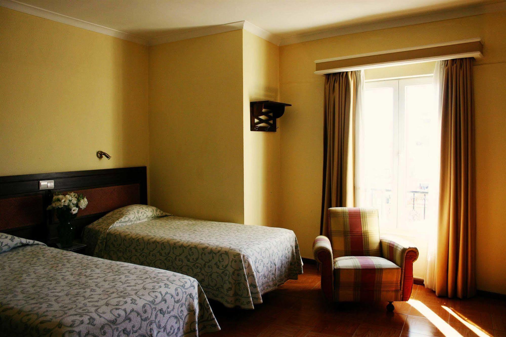 Hotel Porto Mar 3*