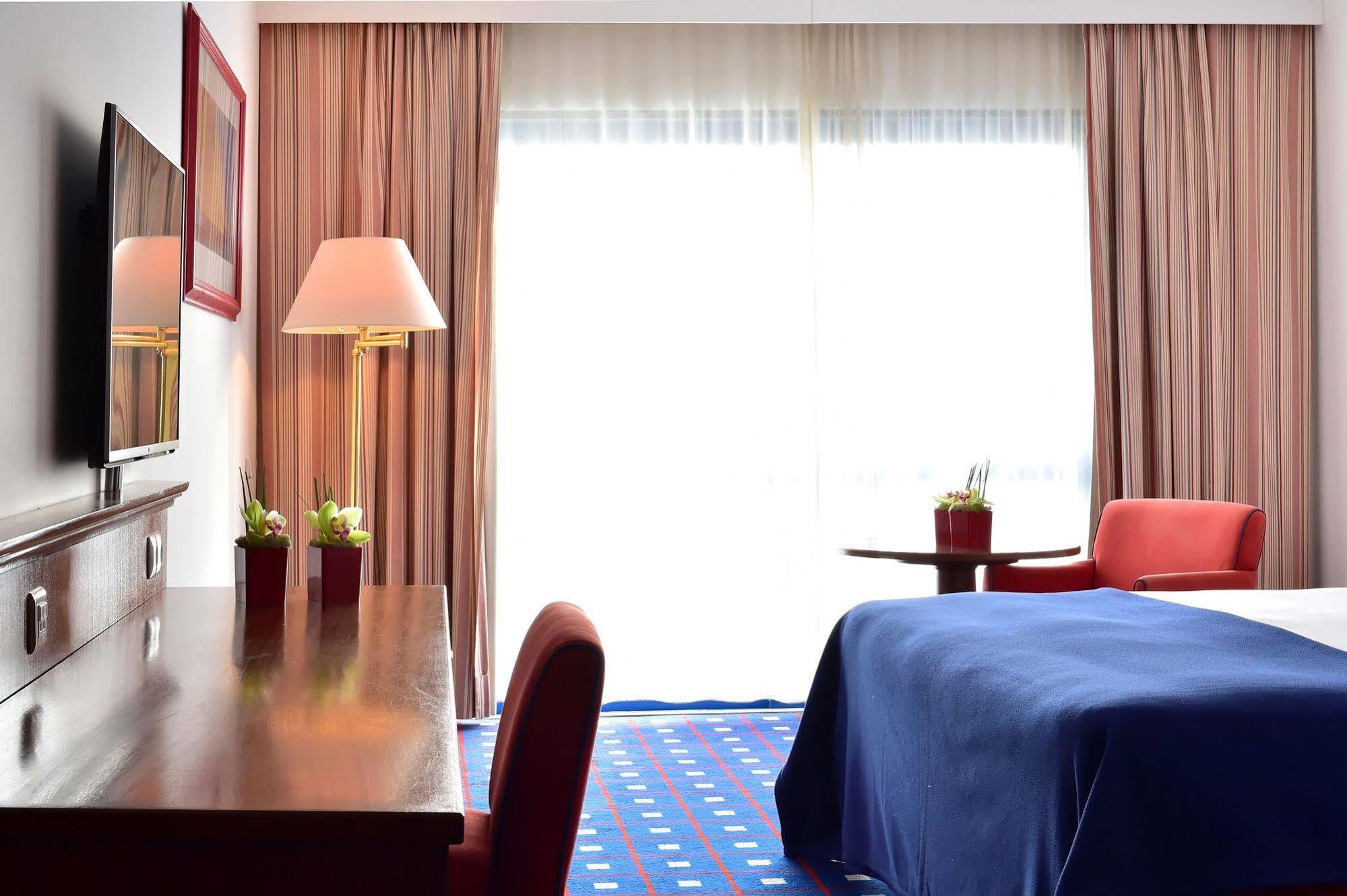 Pestana Ocean & Conference 4*