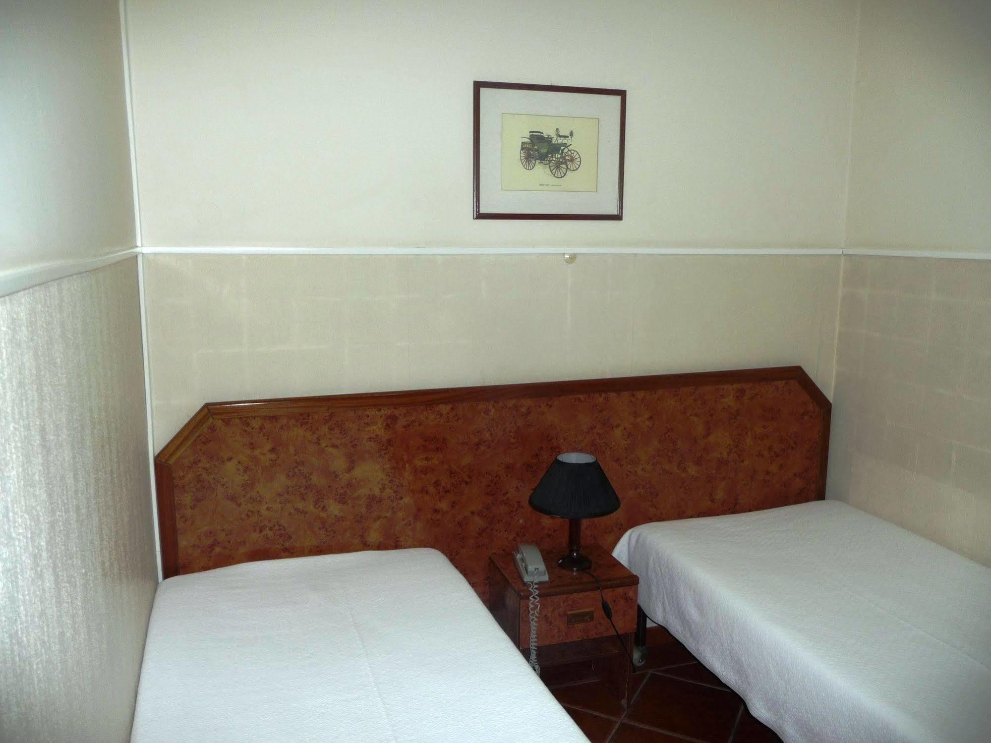 D. Carlos Residencial Gasthuis Caldas Da Rainha