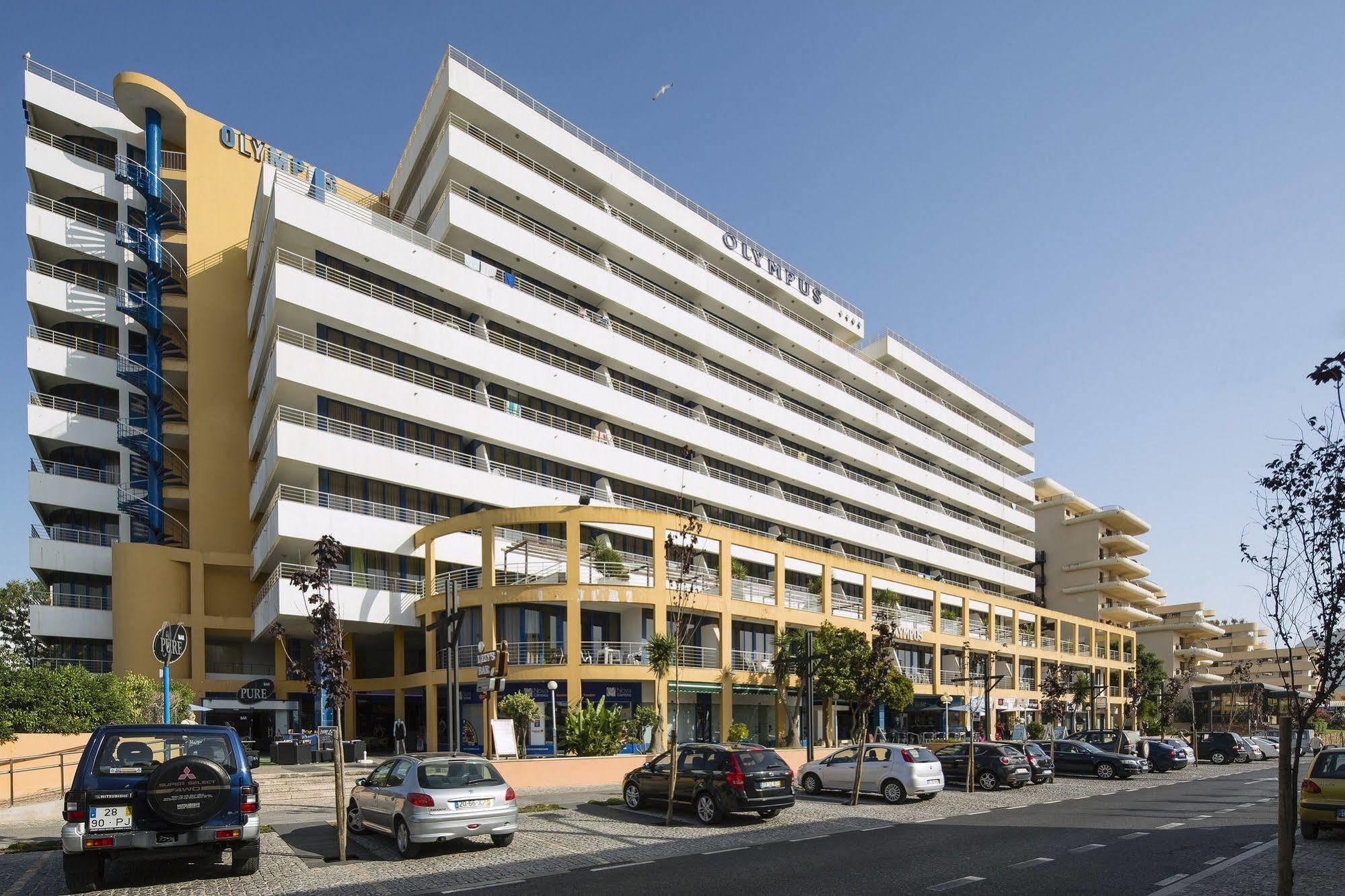 Apartahotel Luna Olympus