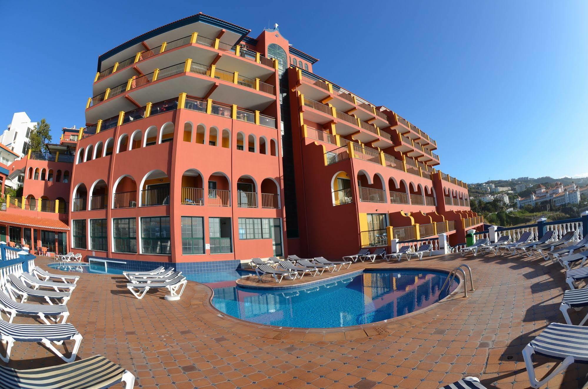 Hotel Royal Orchid 4*