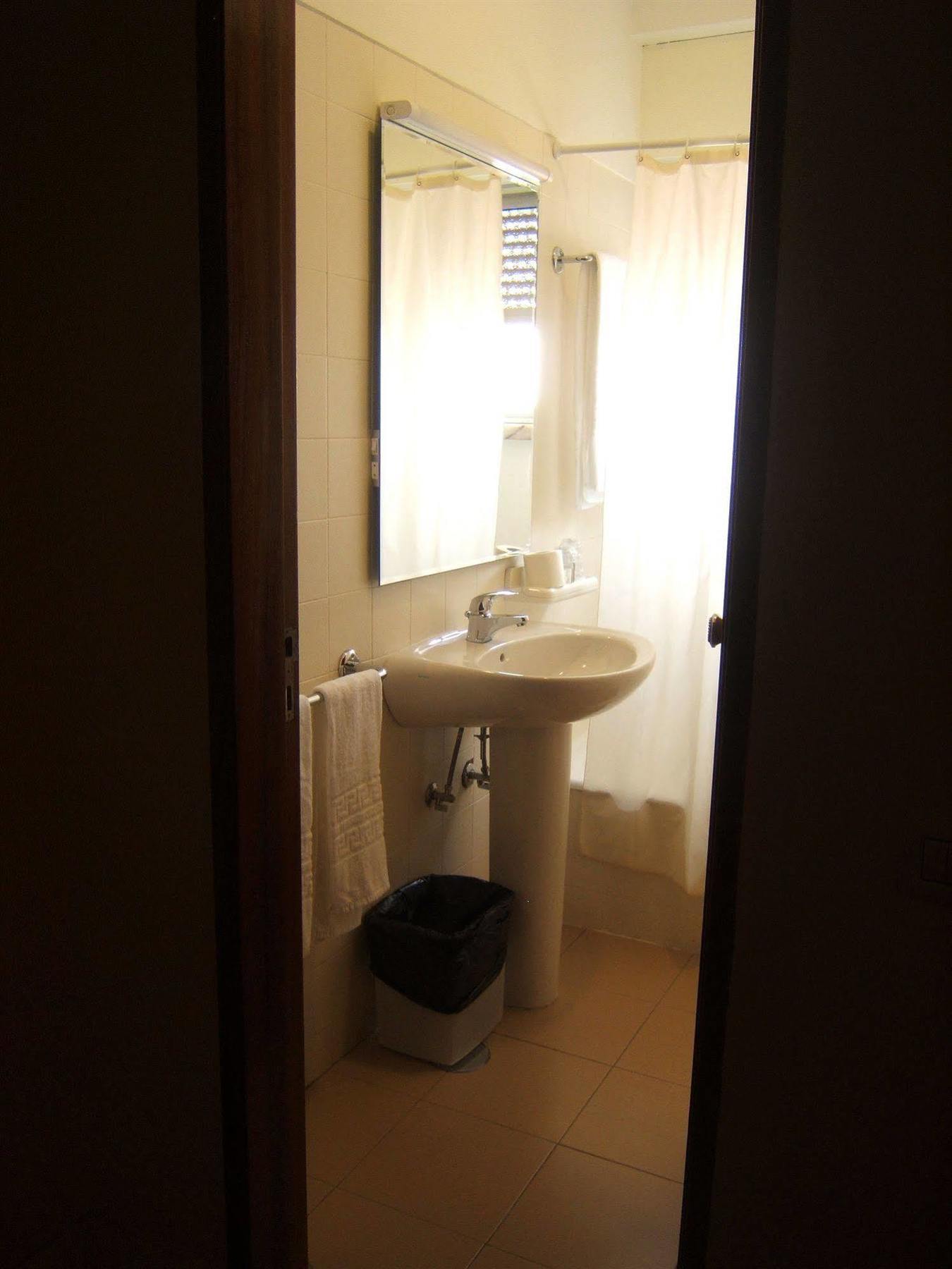 Guest house Residencial Jardim Da Amadora