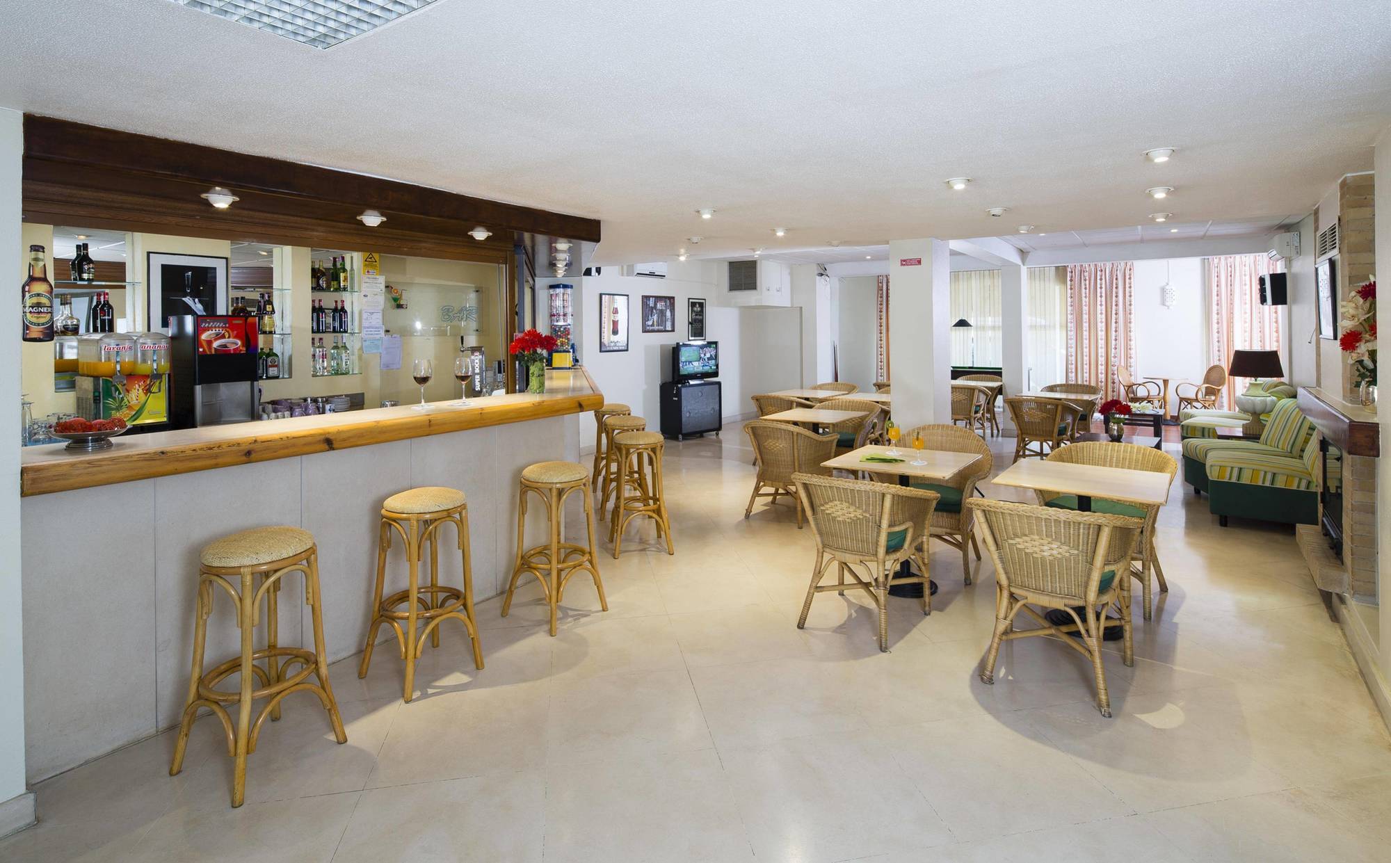 Cheerfulway Valmangude Jardim Aparthotel