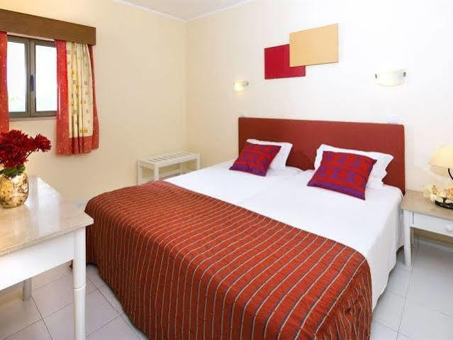 Aparthotel Cheerfulway Valmangude Jardim 3*