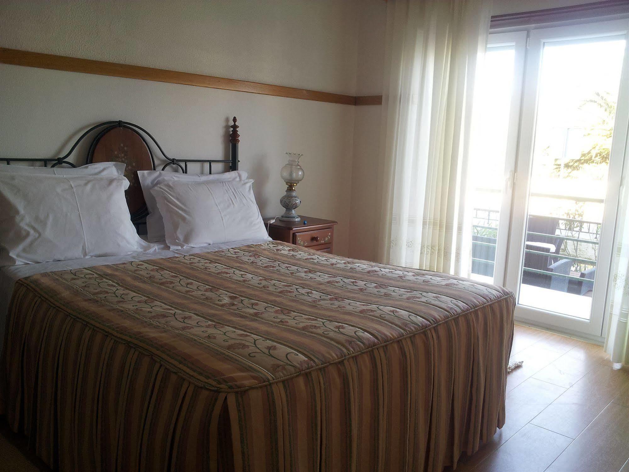 Laurus Hotel 2*