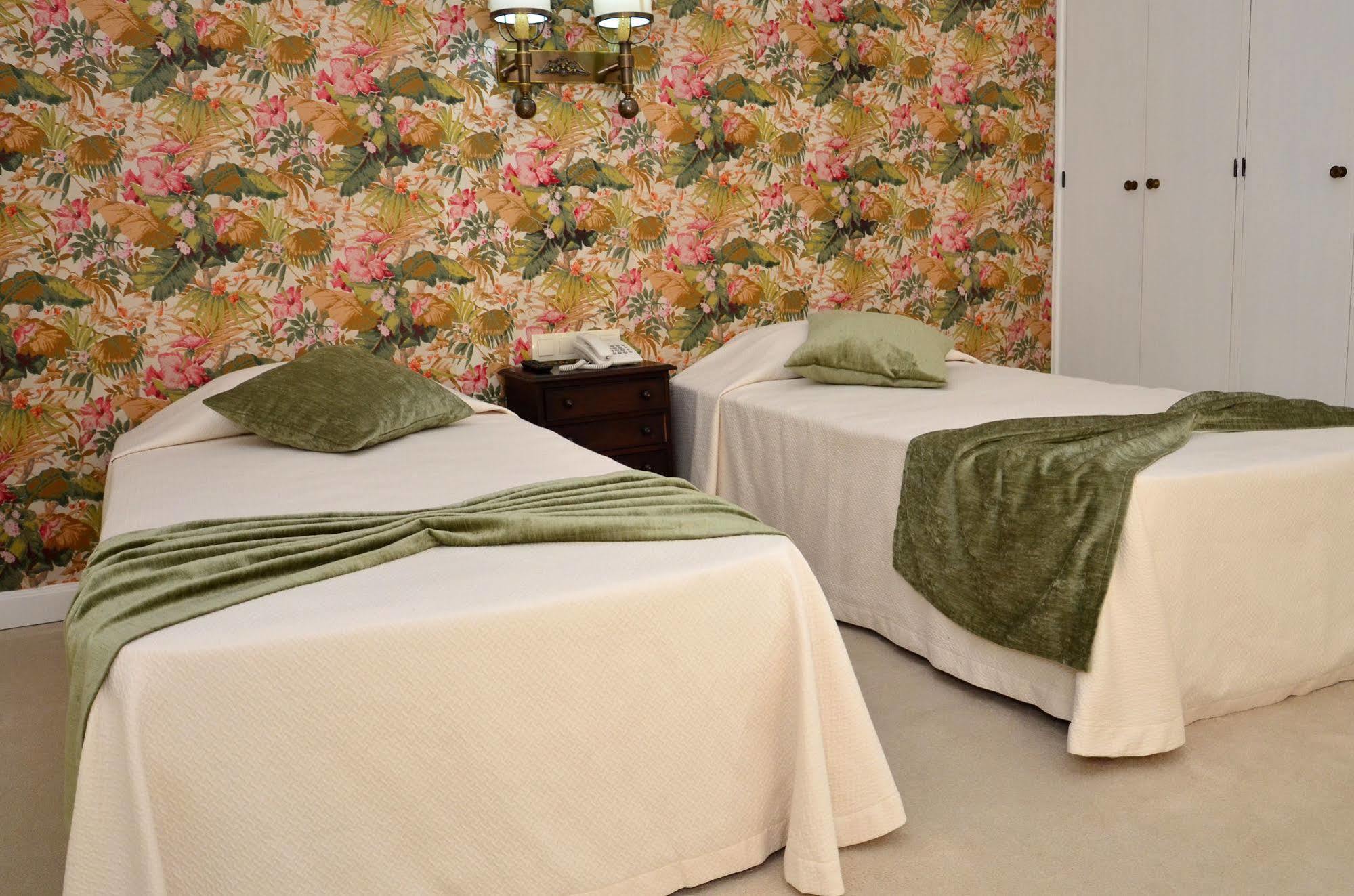 Hotel Joao Padeiro 3*
