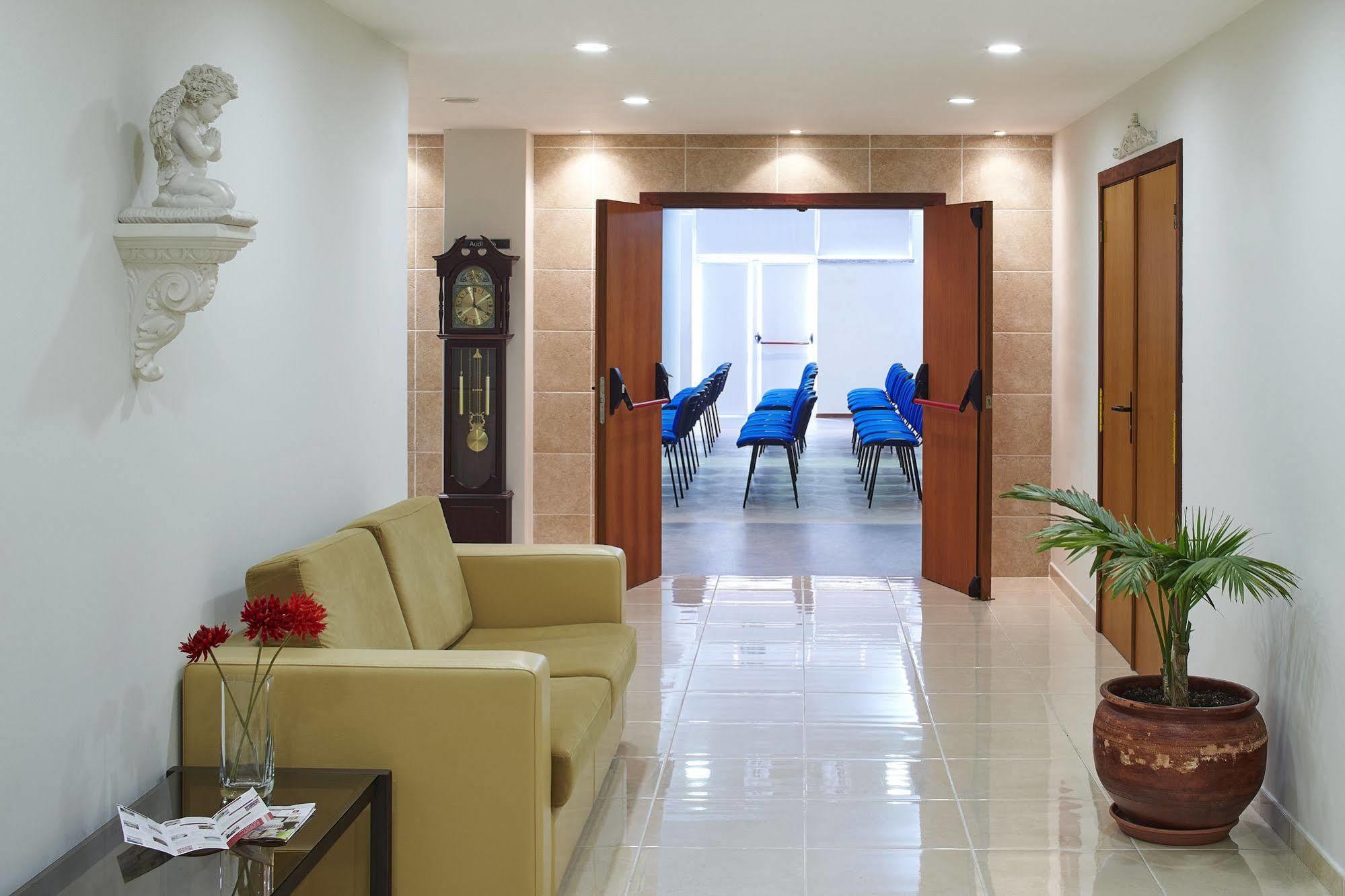 Hotel Luna 4*