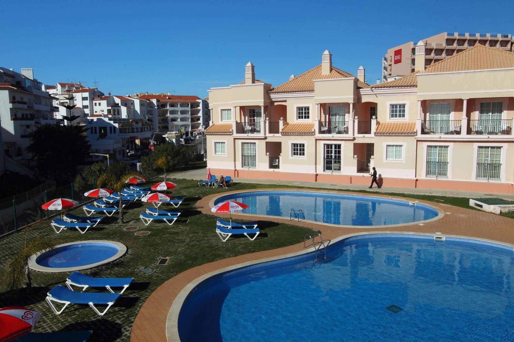 Aquamar Apartahotel