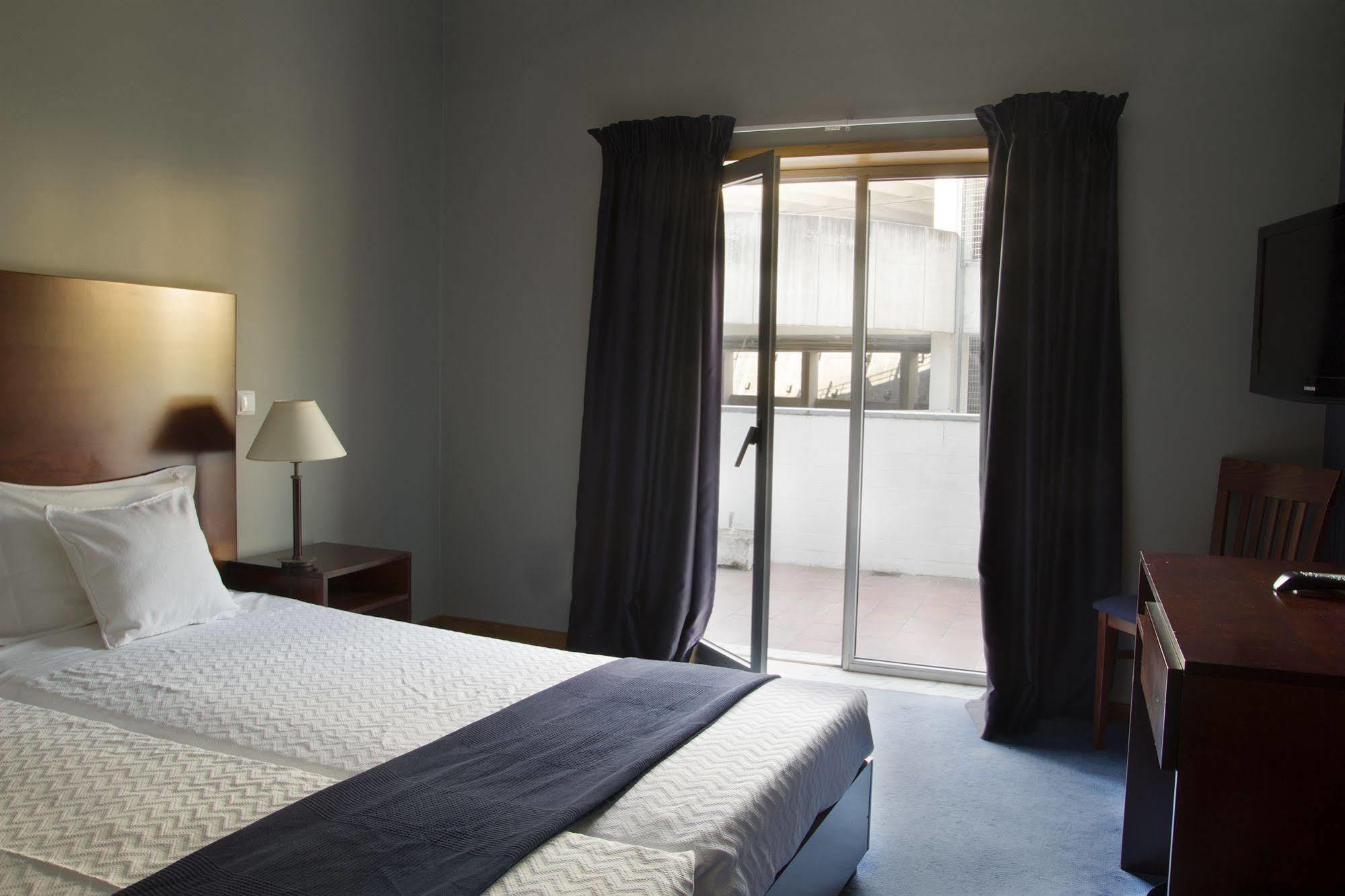 Navarras Hotel 3*