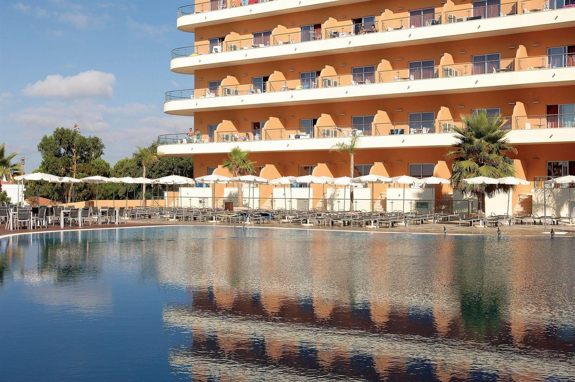 Balaia Atlantico Aparthotel 4*