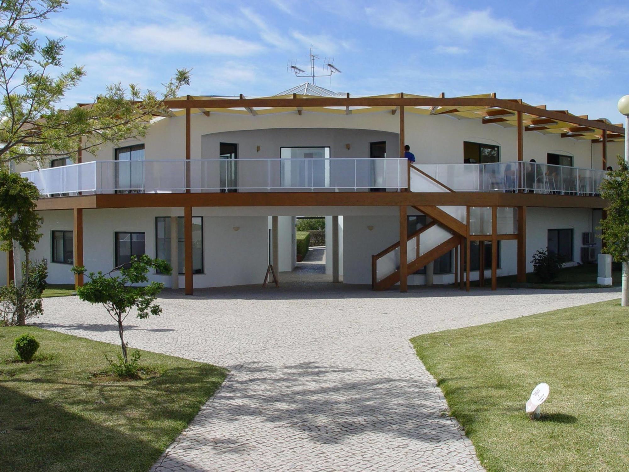 Quinta Figueirinhas & Quintinha Village 3* Porches (Algarve)
