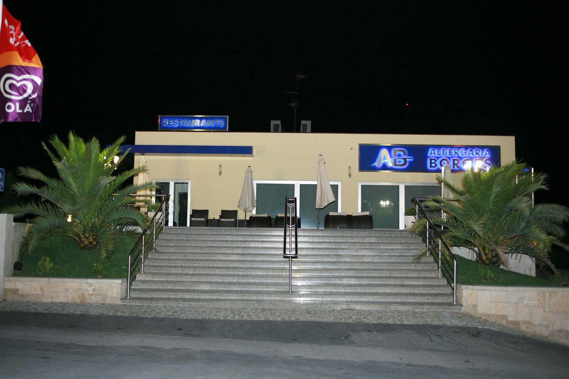Hotel Albergaria Borges 3*