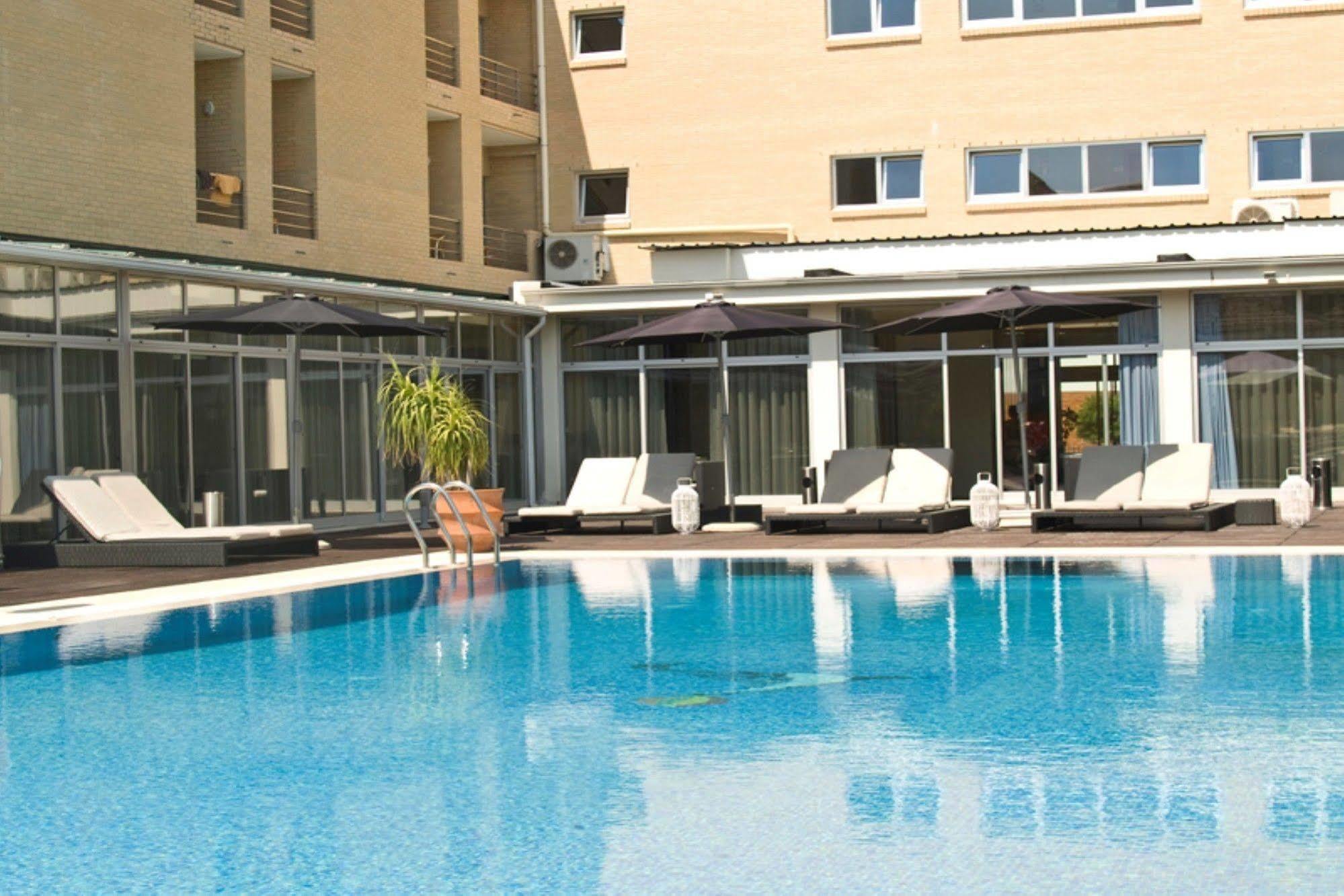 De Plaza & Hotel 4*
